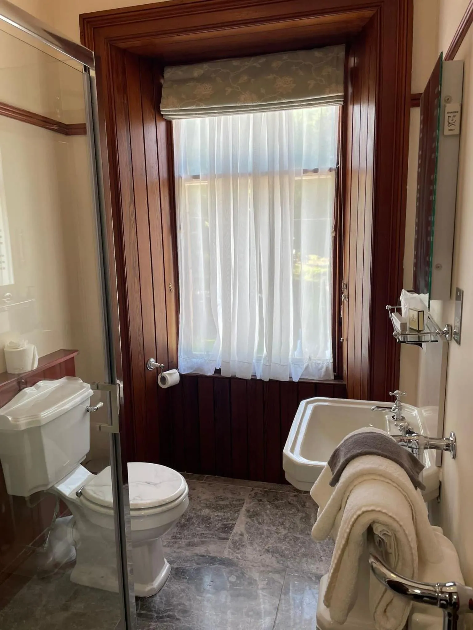 Bathroom in Shieldaig Lodge Hotel