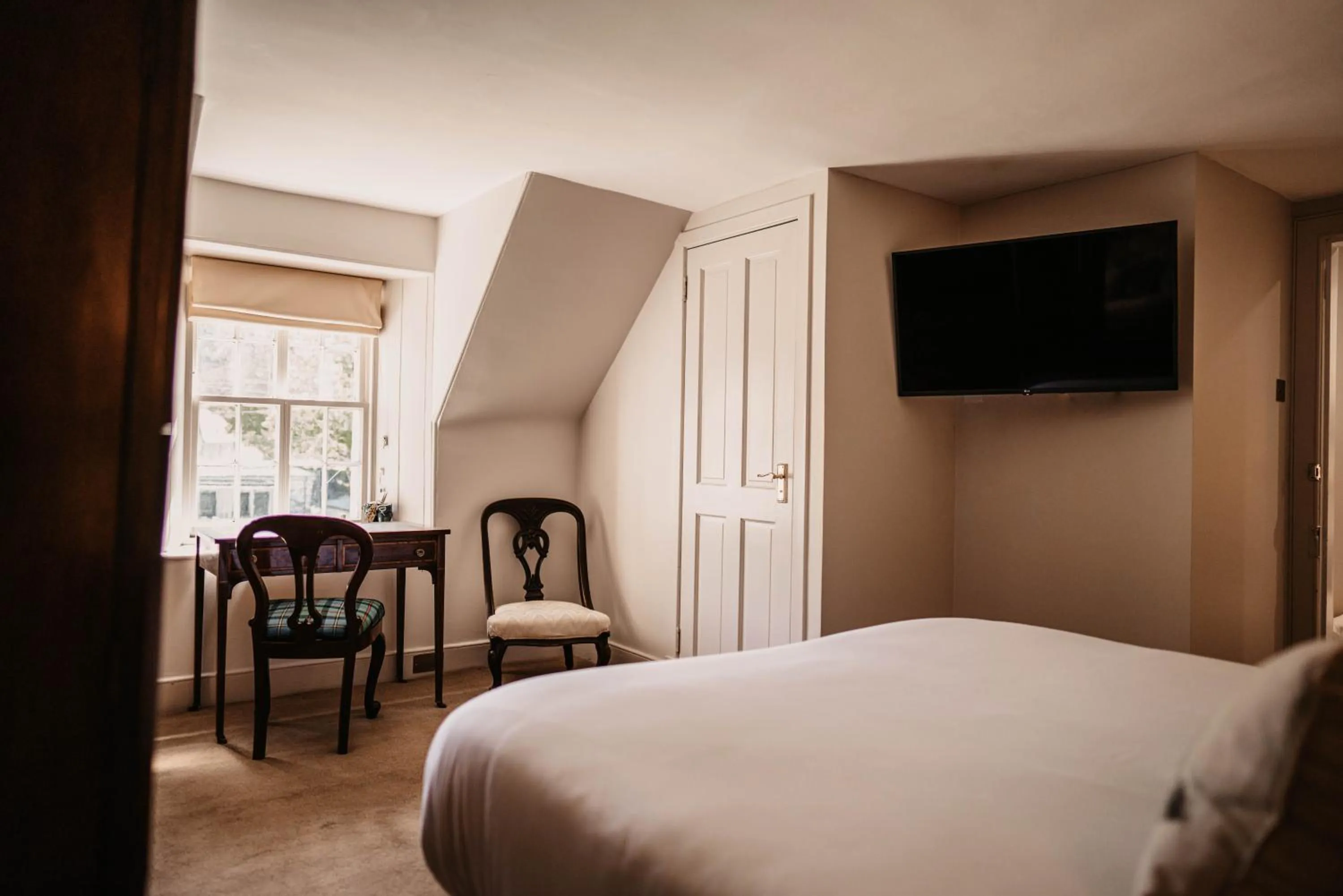 Bedroom, Bed in Shieldaig Lodge Hotel