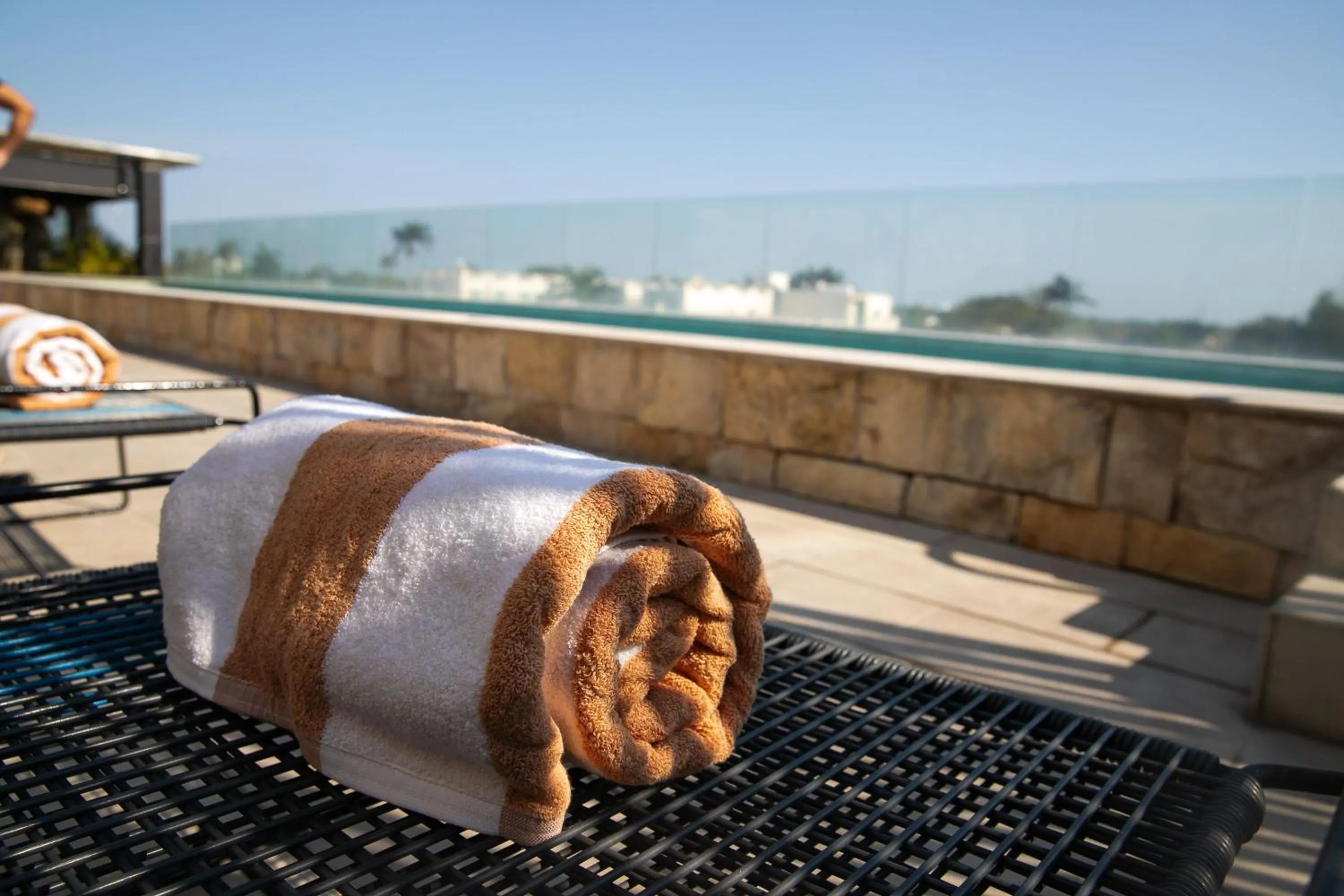 Area and facilities in Wayam Mundo Imperial