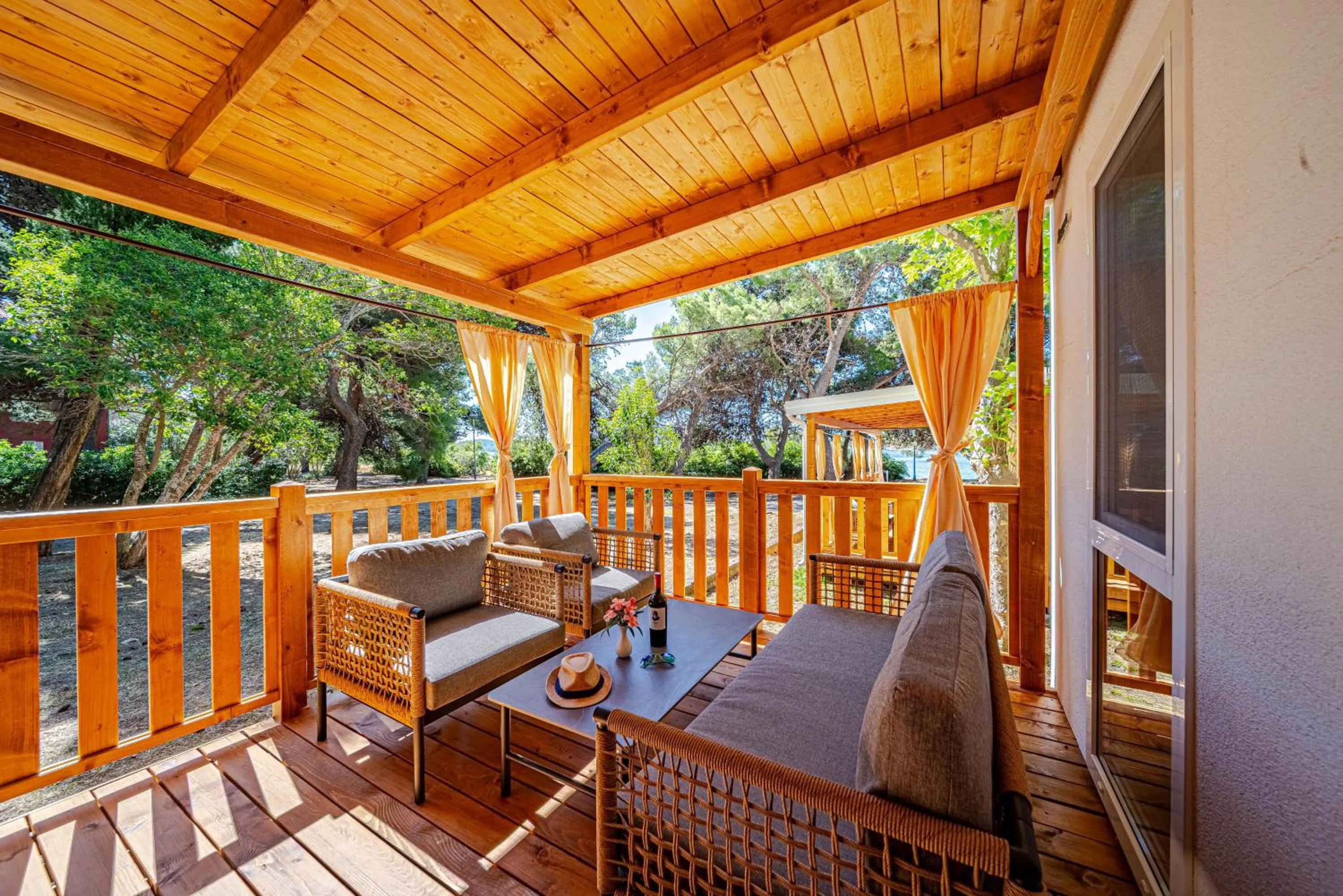 Day in Mobile Homes Camp Perna - Adriatic Kampovi