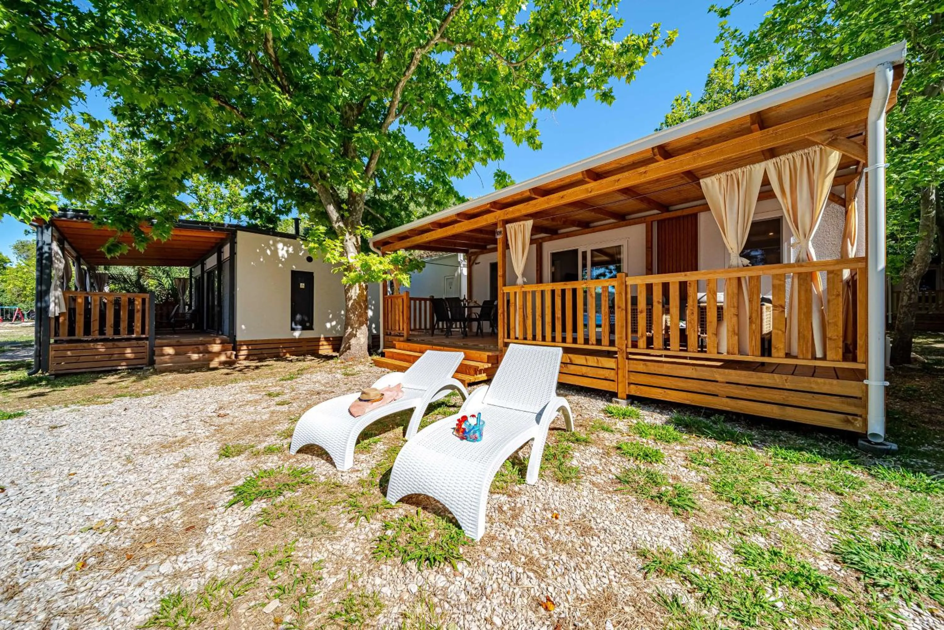 Property building in Mobile Homes Camp Perna - Adriatic Kampovi
