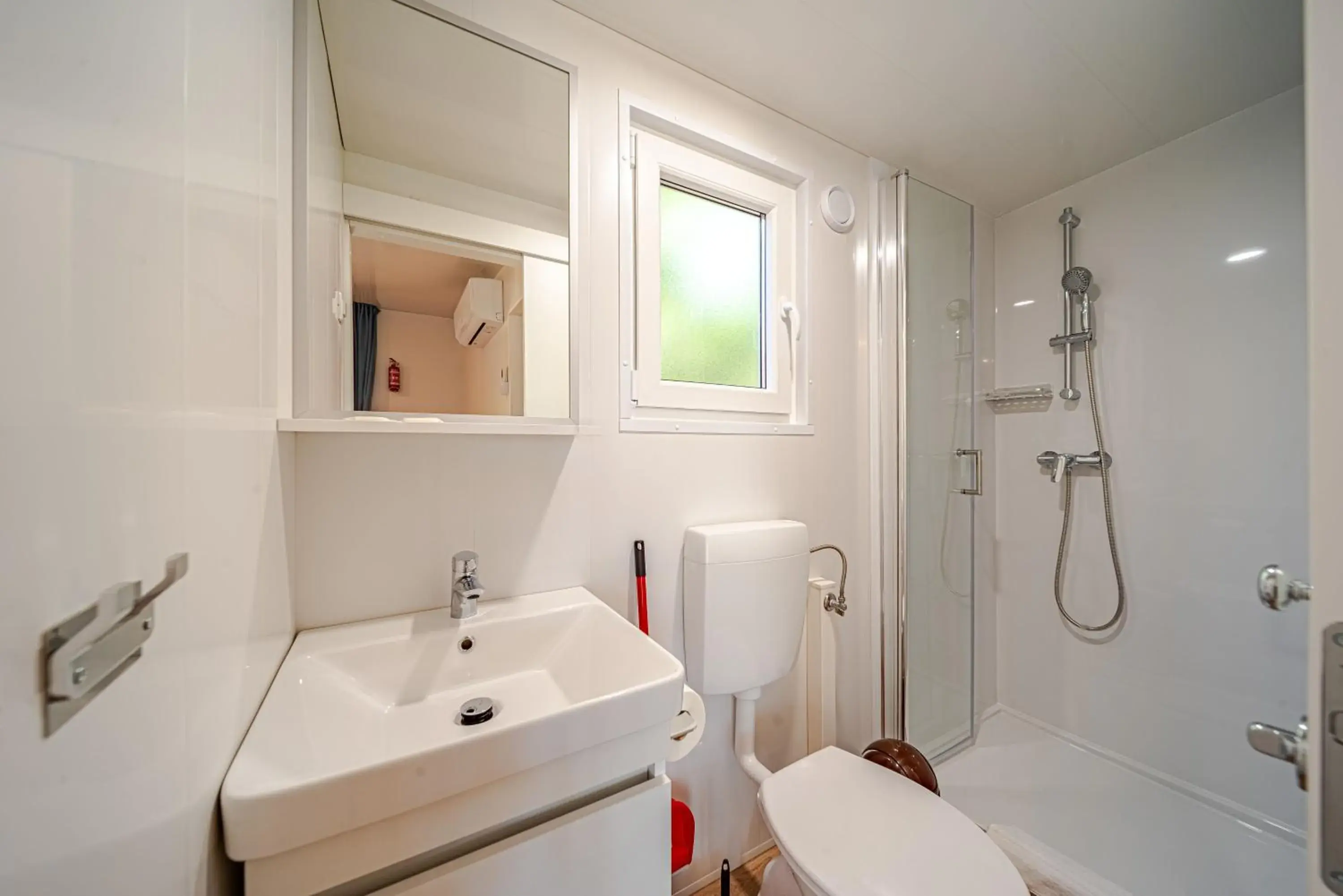 Mobile Home Comfort PLUS in Mobile Homes Camp Perna - Adriatic Kampovi Mobile Home Comfort PLUS in Mobile Homes Camp Perna - Adriatic Kampovi