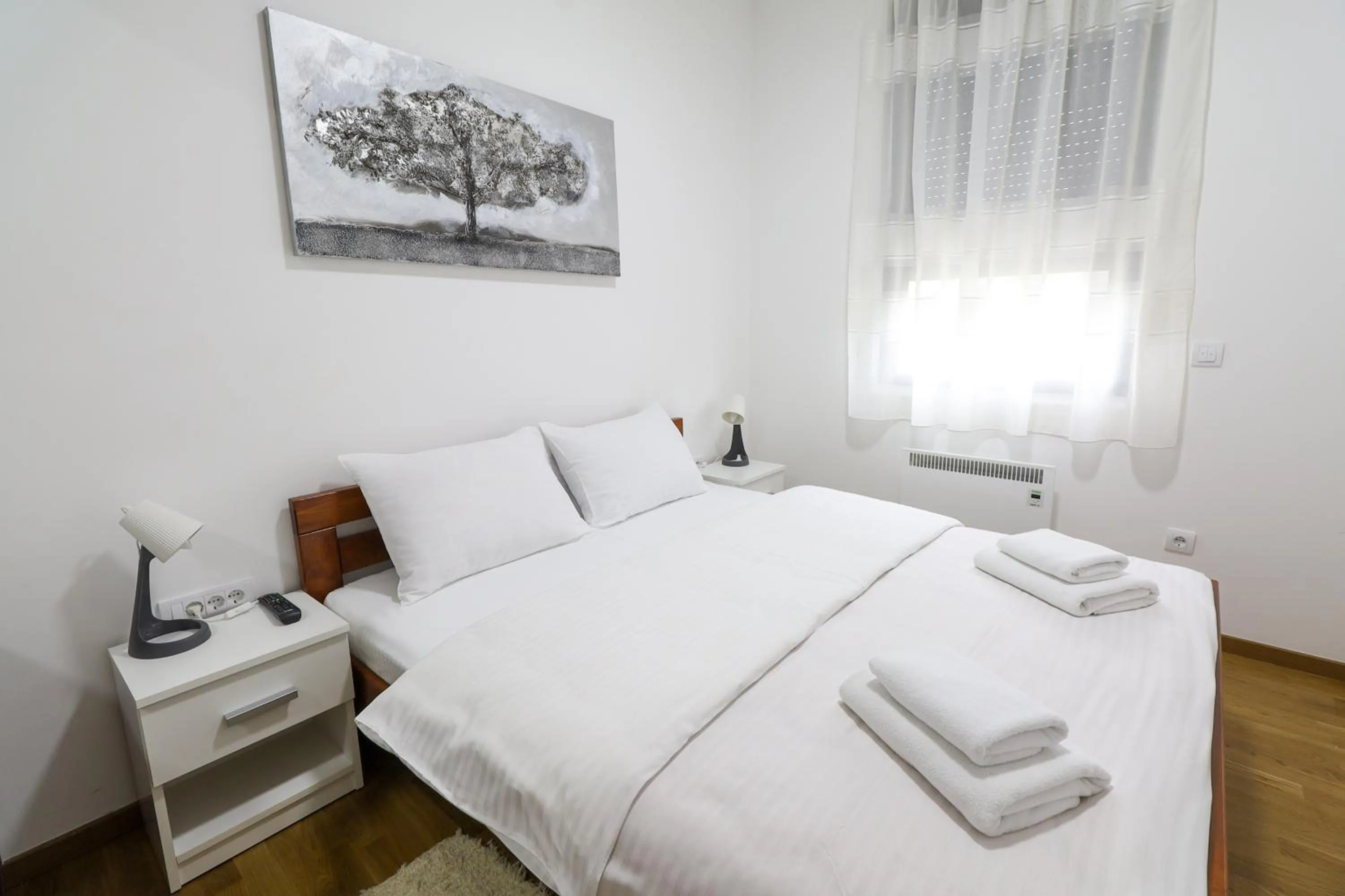 Bedroom, Bed in All Seasons Residence