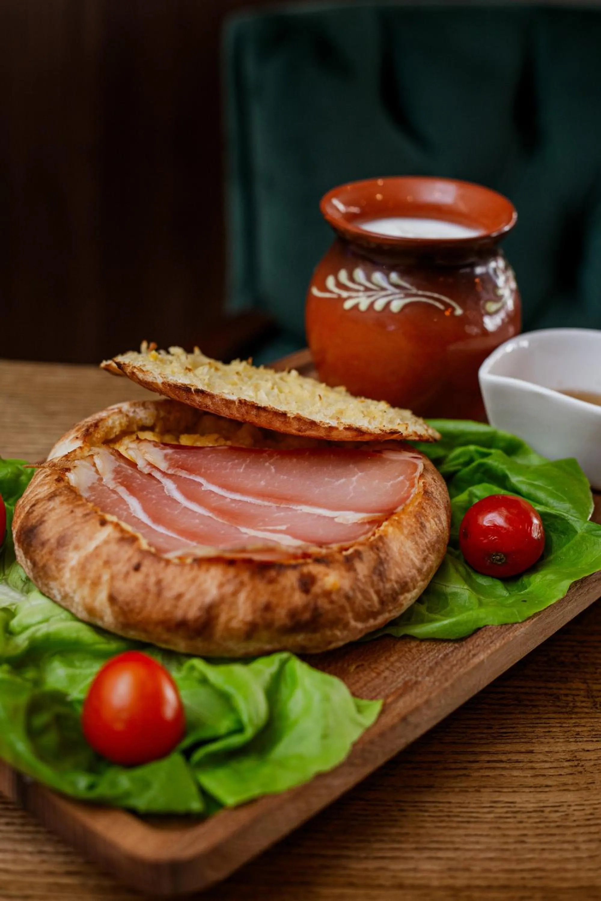 Restaurant/places to eat in All Seasons Residence