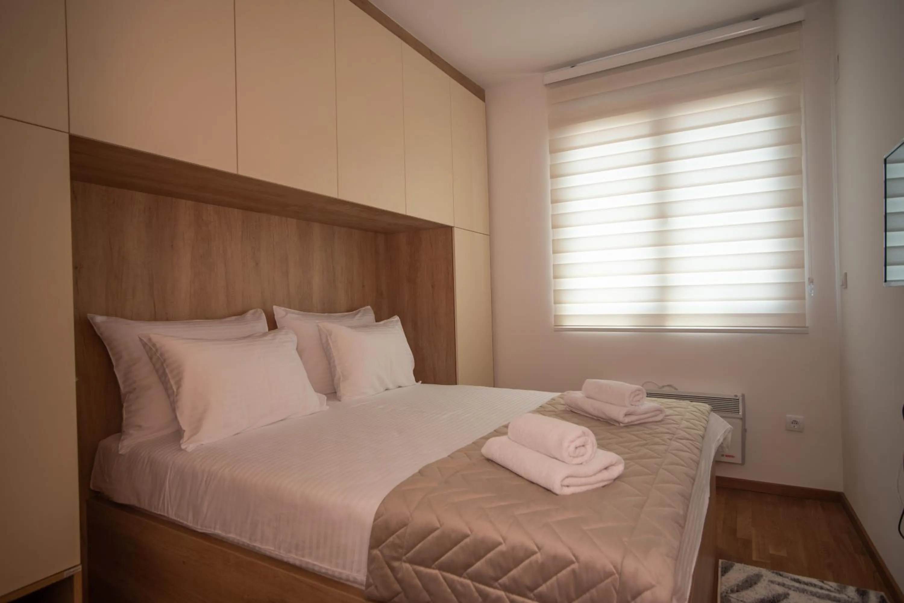 Bedroom, Bed in All Seasons Residence