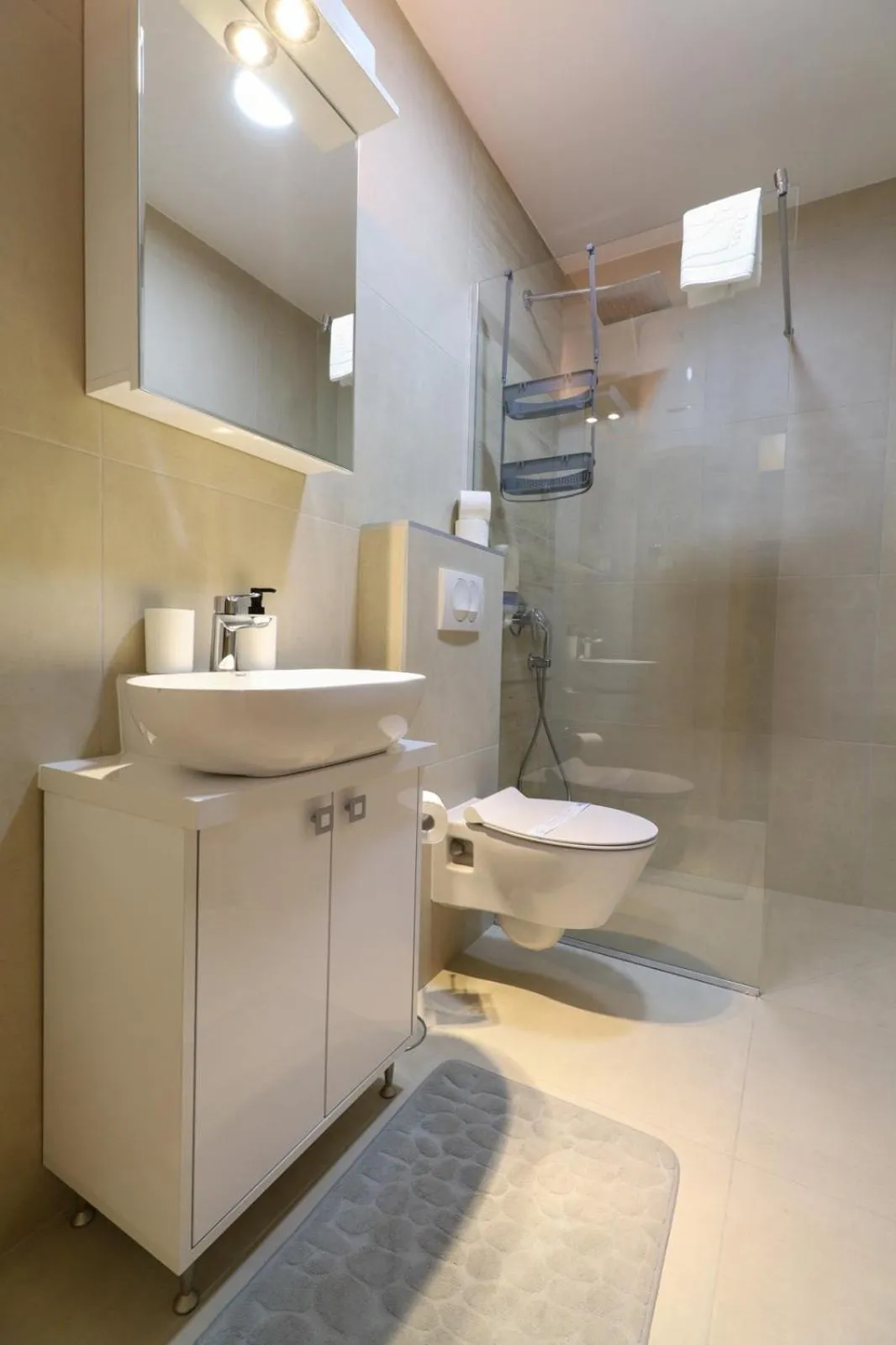 Bathroom in All Seasons Residence