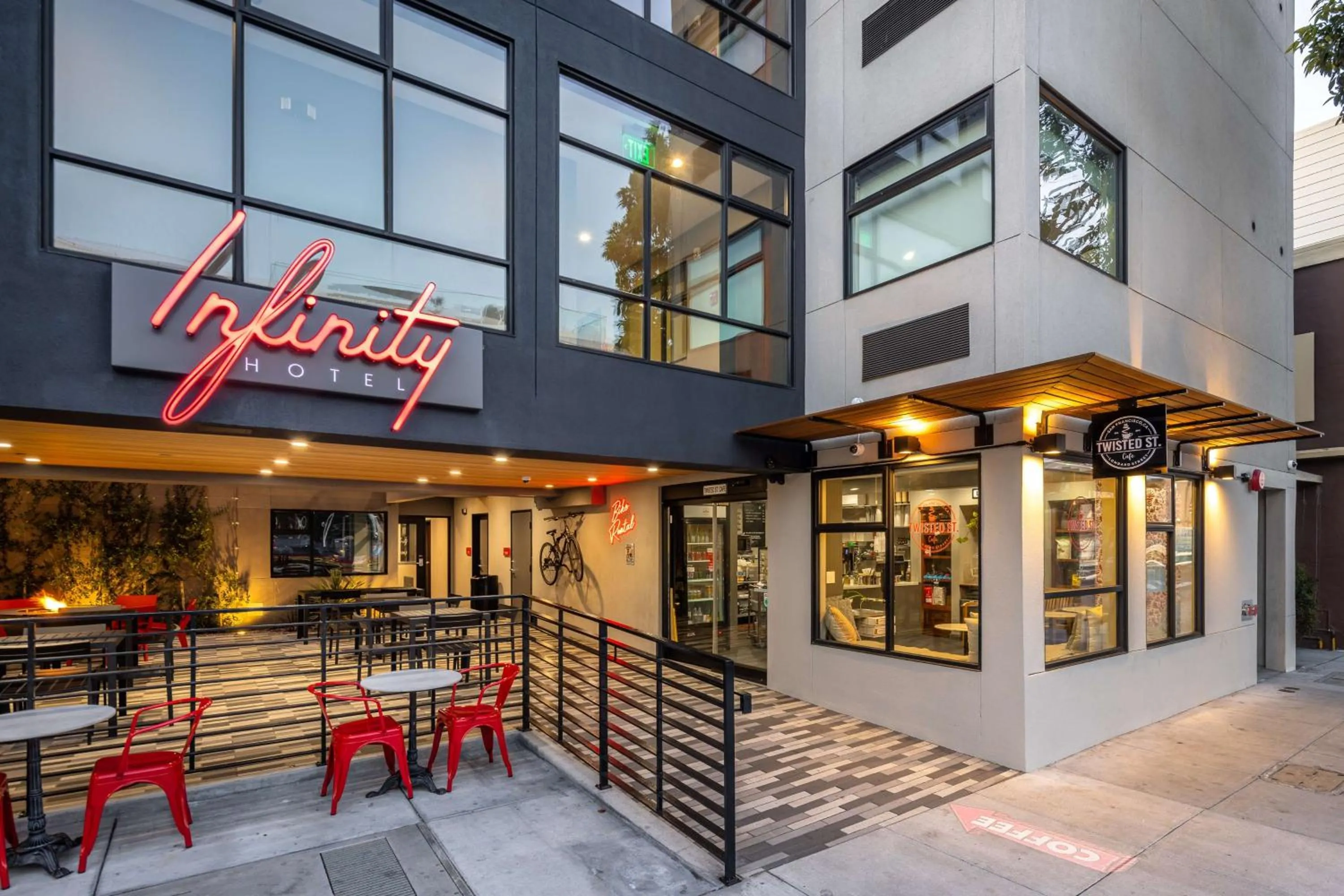 Property building in Infinity Hotel San Francisco, Tapestry Collection by Hilton