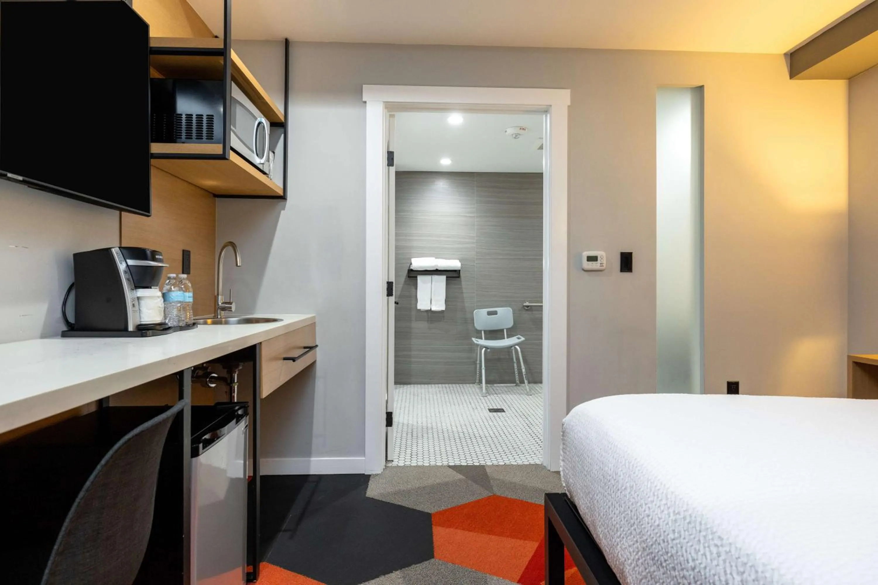 Bed in Infinity Hotel San Francisco, Tapestry Collection by Hilton