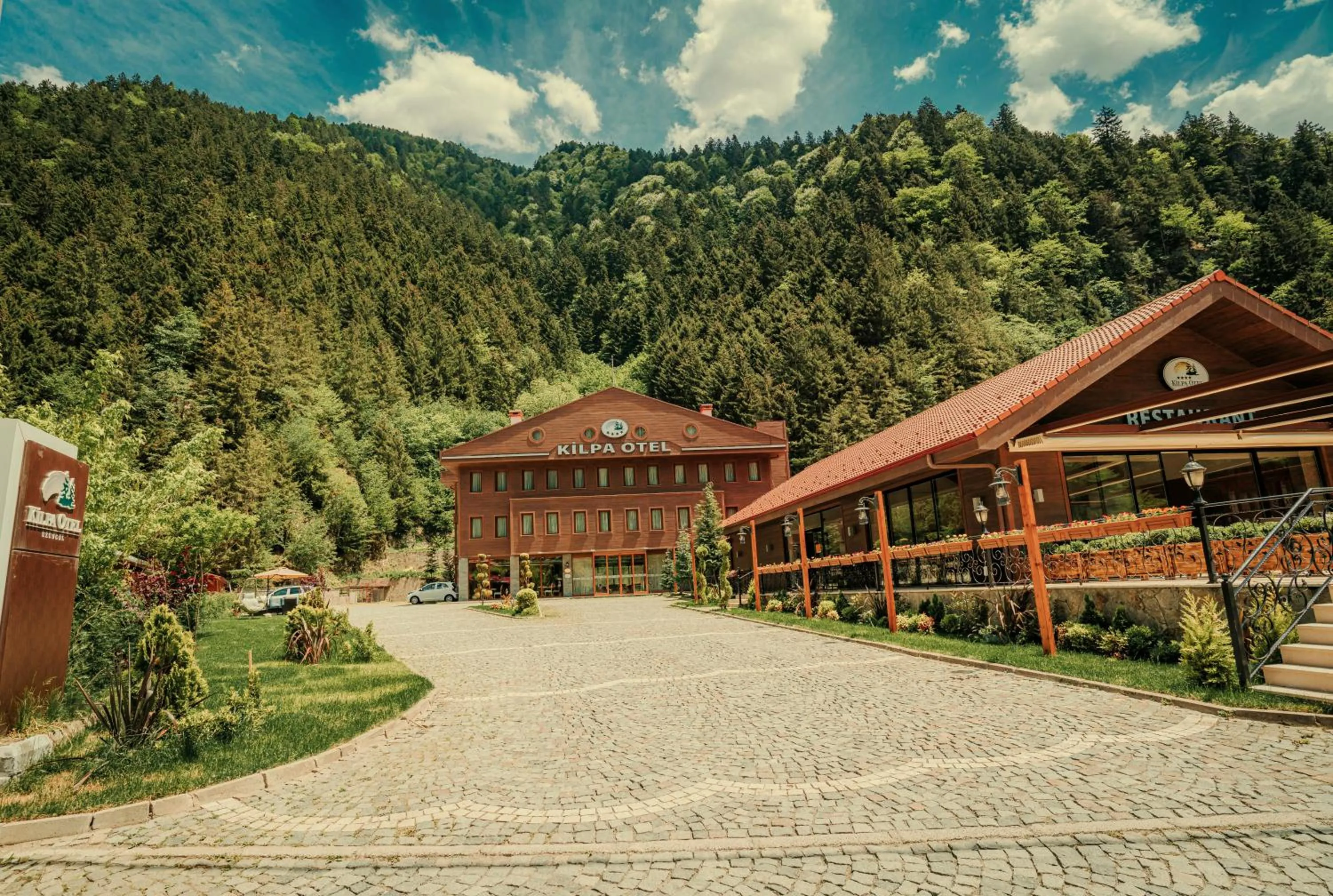 Property building in Kilpa Hotel