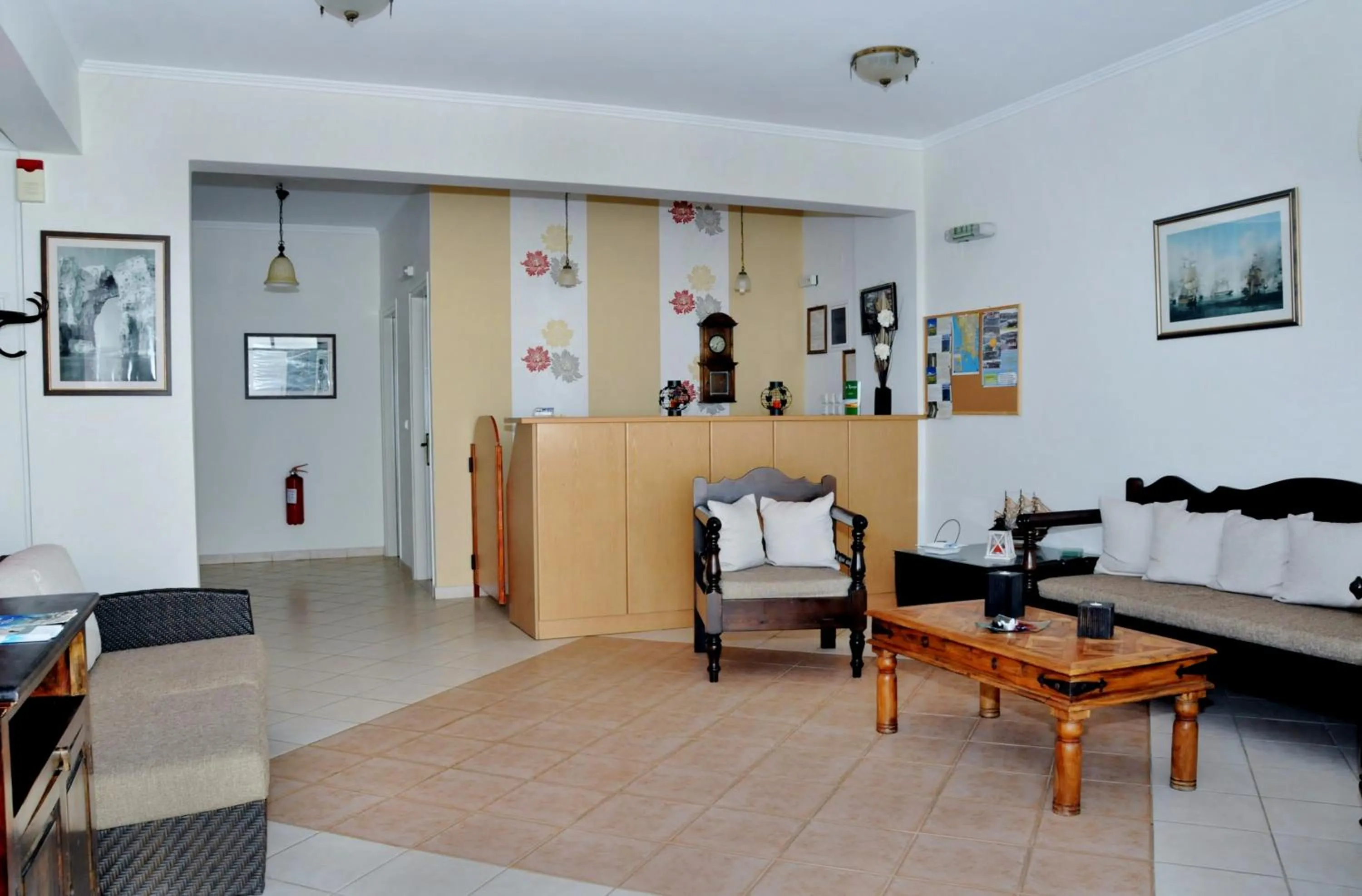 Lobby or reception in To Kastro