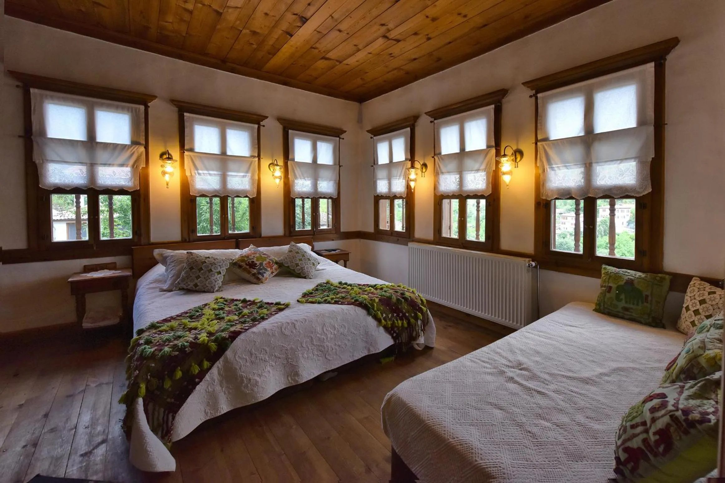 Day, Bed in Dadibra Konak Hotel