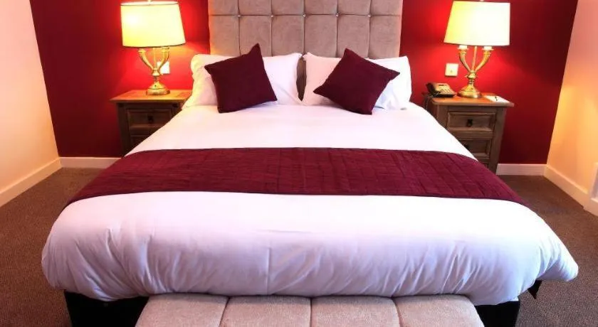 Bedroom, Bed in The Pearl Hotel