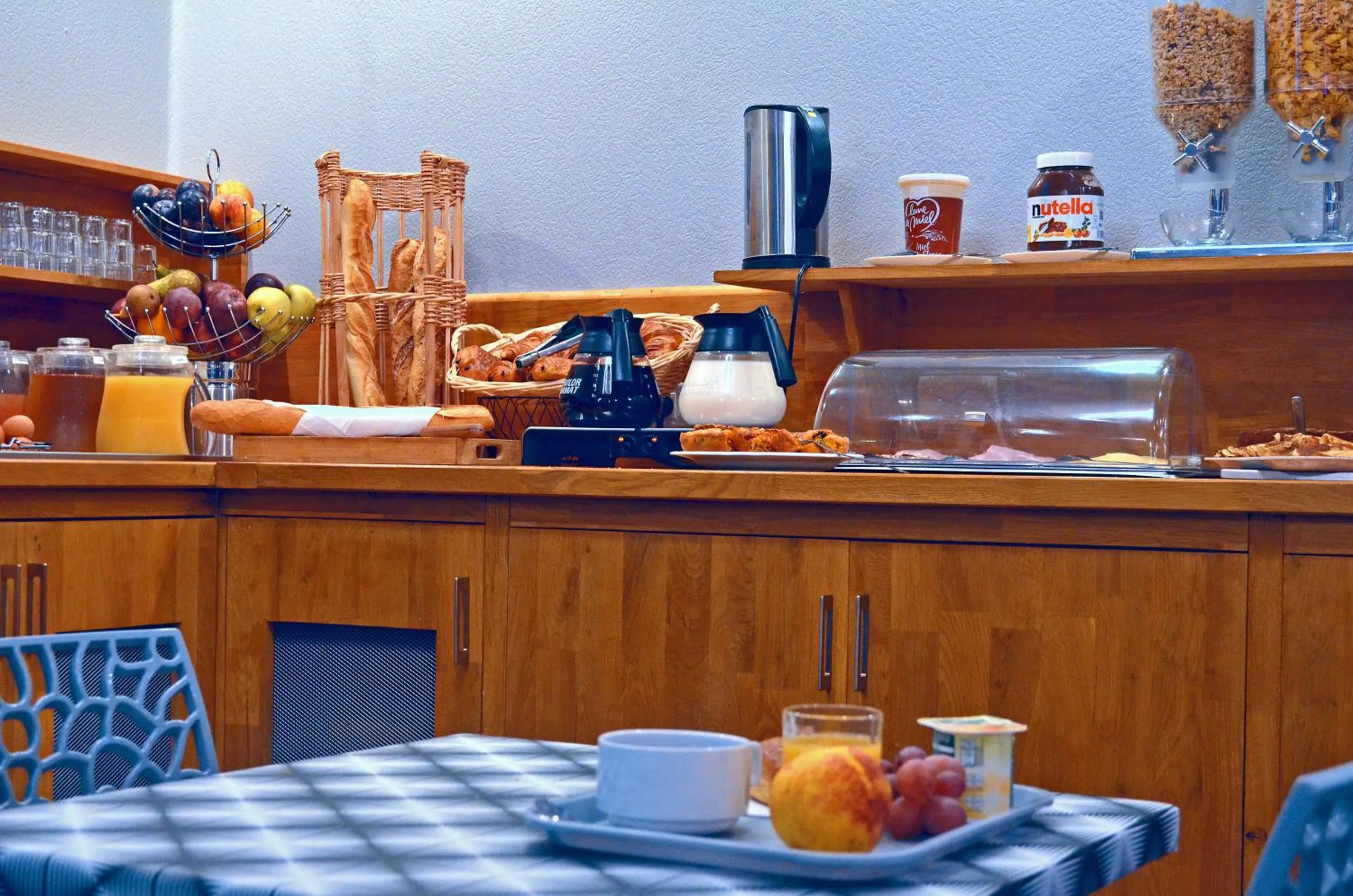 Buffet breakfast in Fasthotel Orleans Zénith