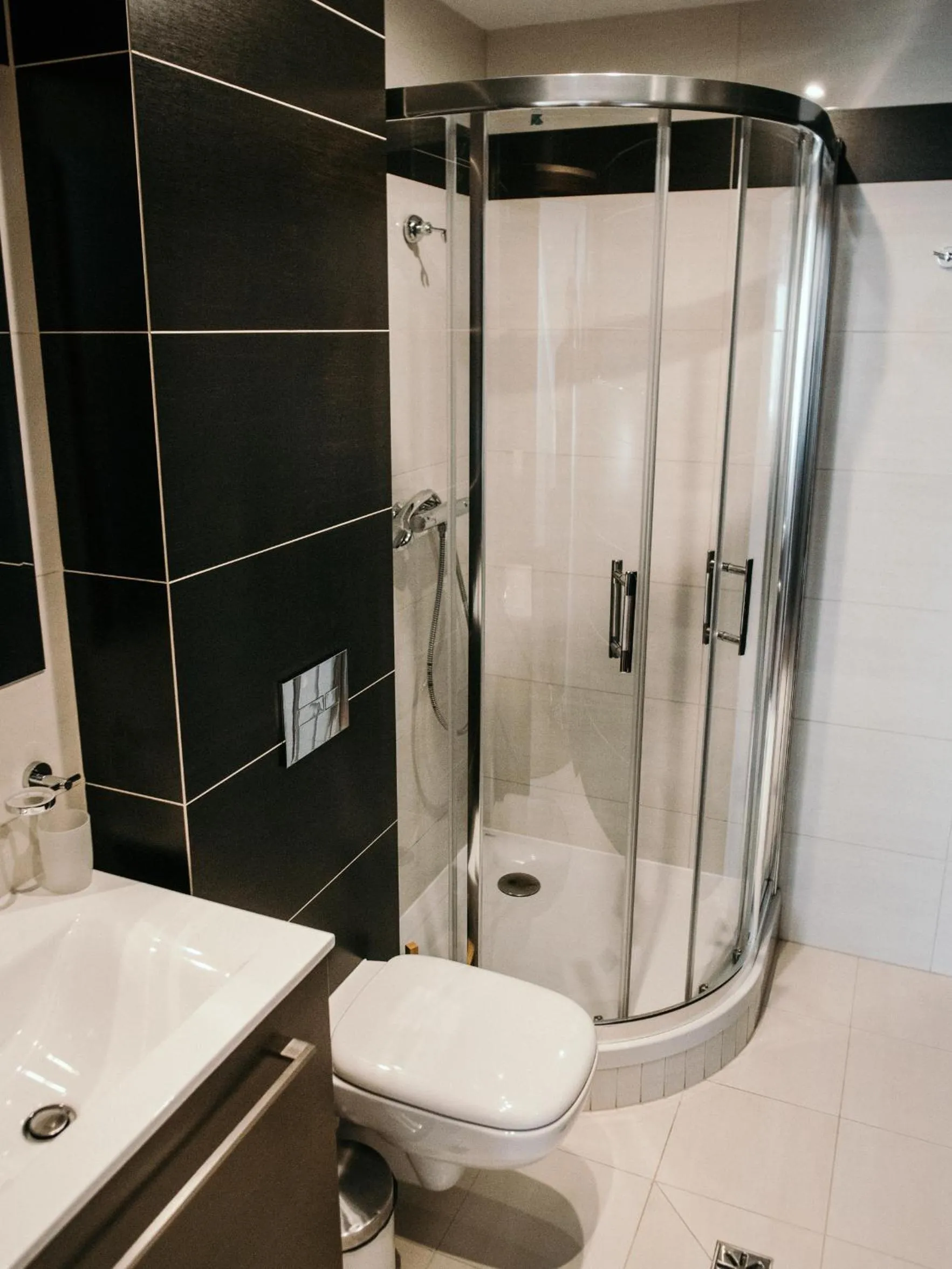 Bathroom in Willa Pachówka - tam, gdzie natura spotyka się z nowoczesnością