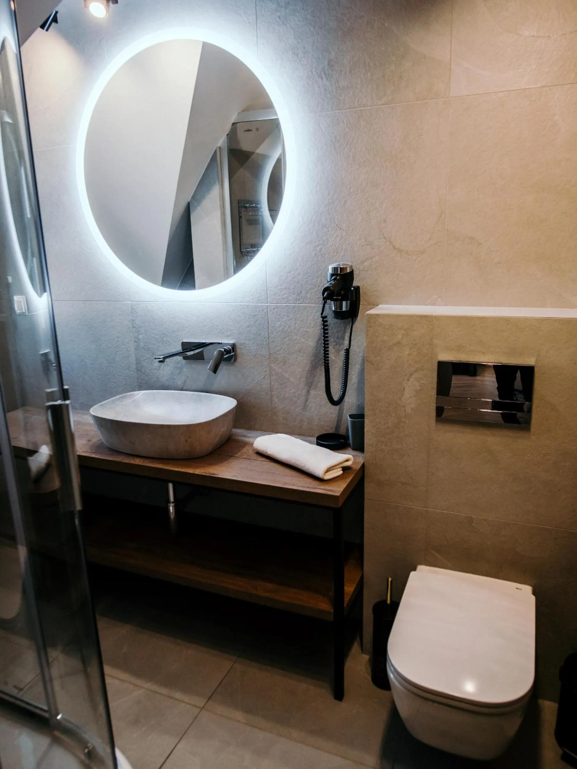 Bathroom in Willa Pachówka - tam, gdzie natura spotyka się z nowoczesnością