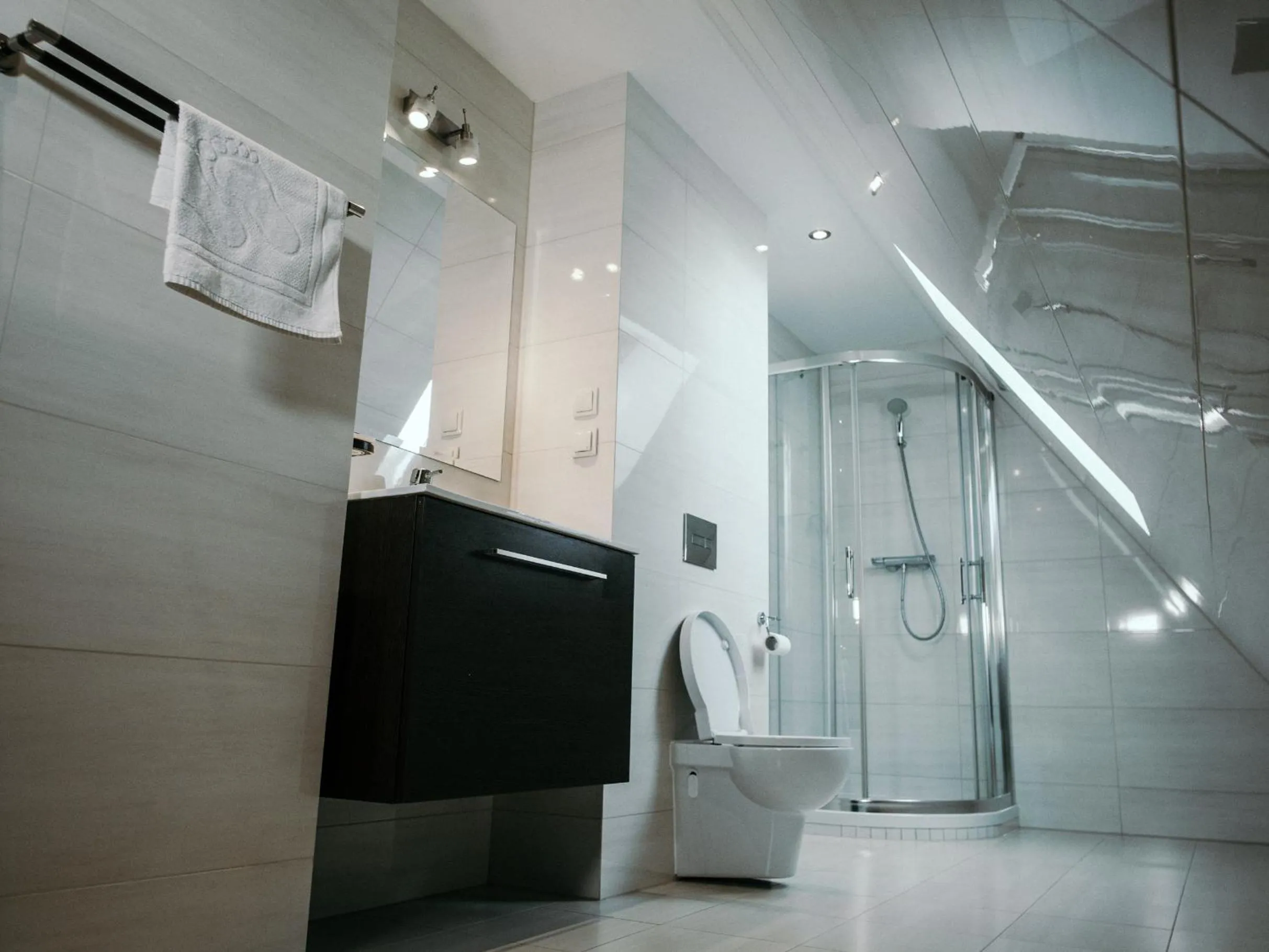 Bathroom in Willa Pachówka - tam, gdzie natura spotyka się z nowoczesnością