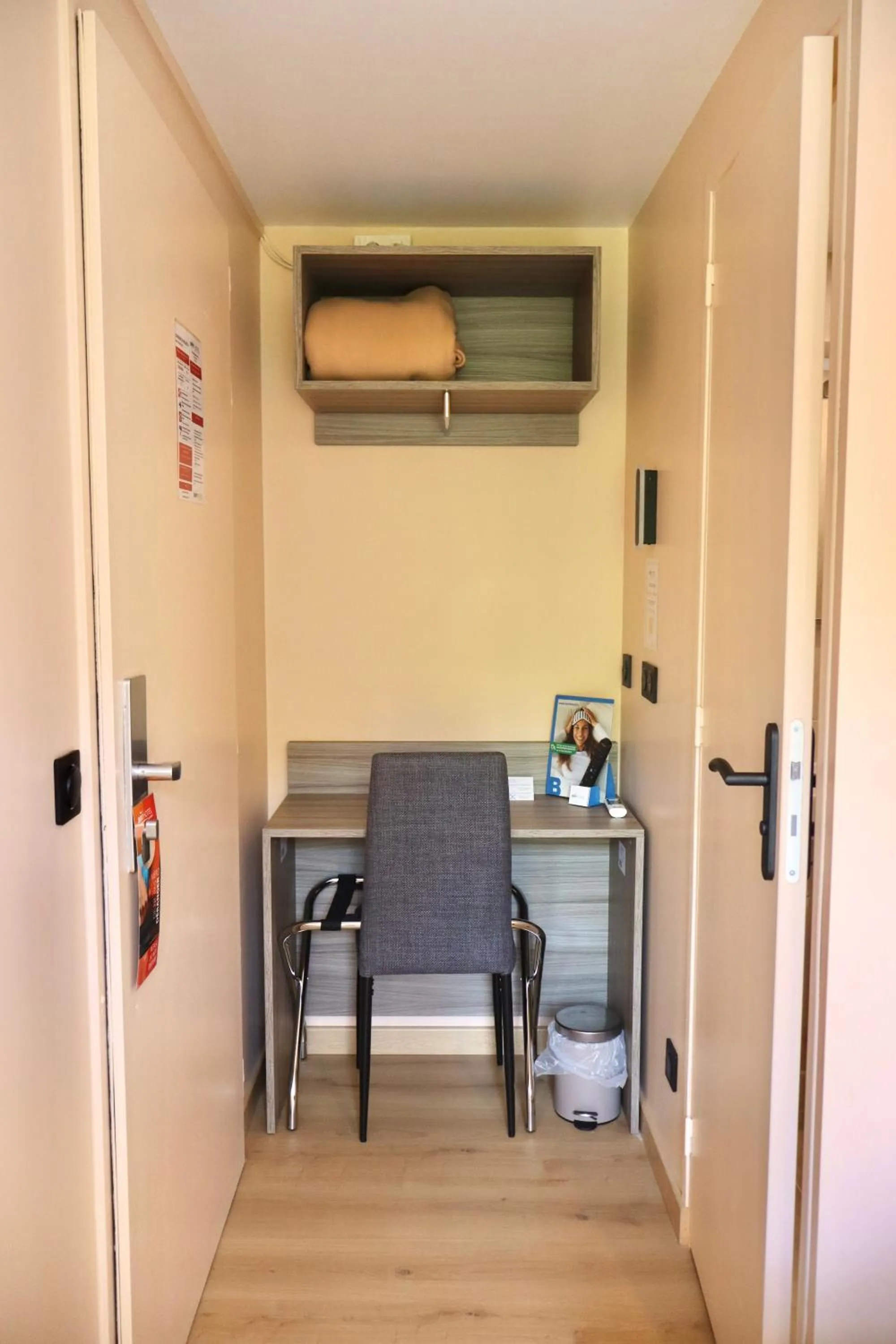 Bedroom in Brit Hotel Essentiel REIMS Taissy