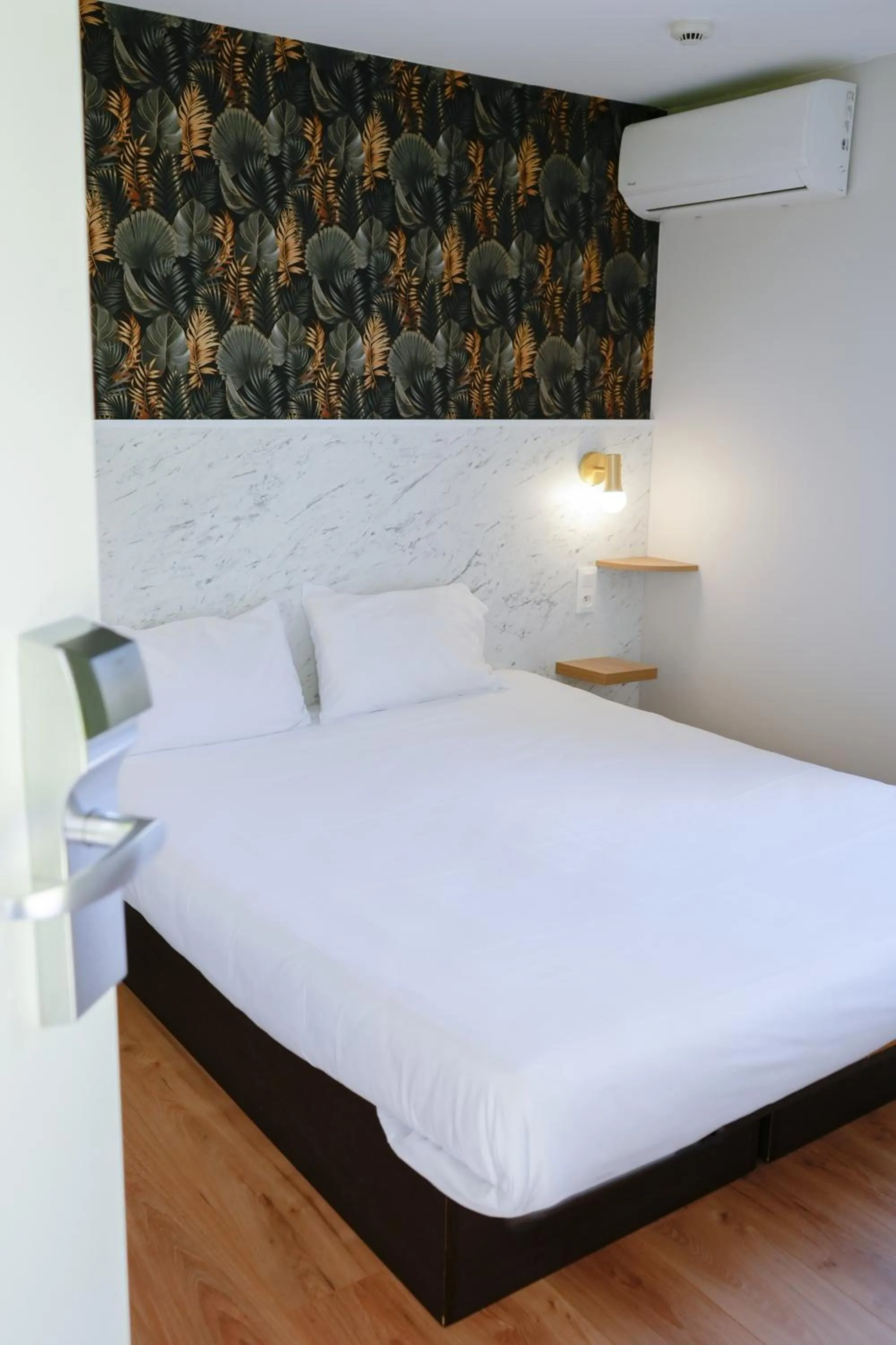 Bed in Brit Hotel Essentiel REIMS Taissy