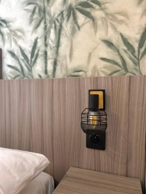 Bedroom, Bed in Brit Hotel Essentiel REIMS Taissy