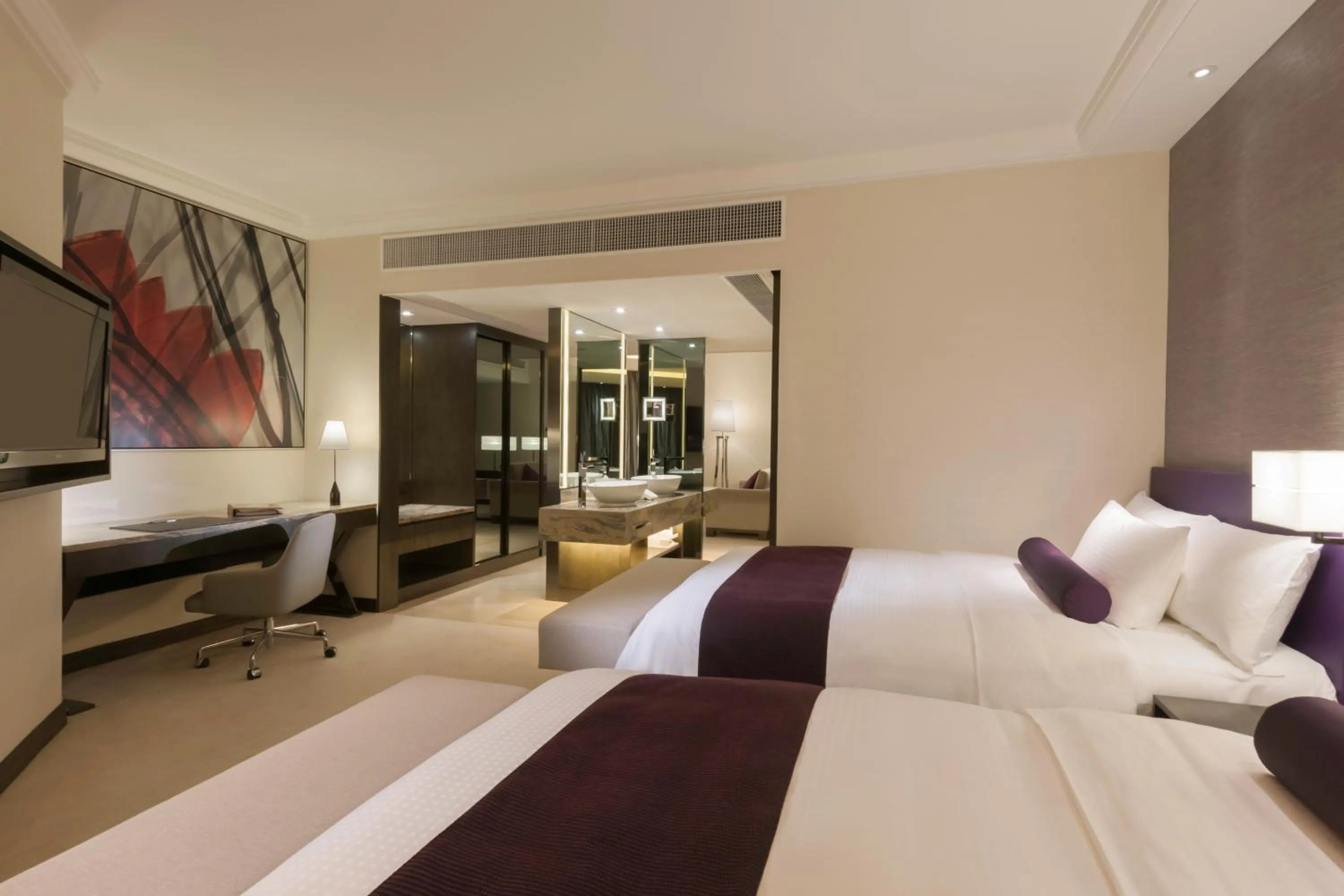 Bedroom, Bed in Gateway Hotel, Marco Polo