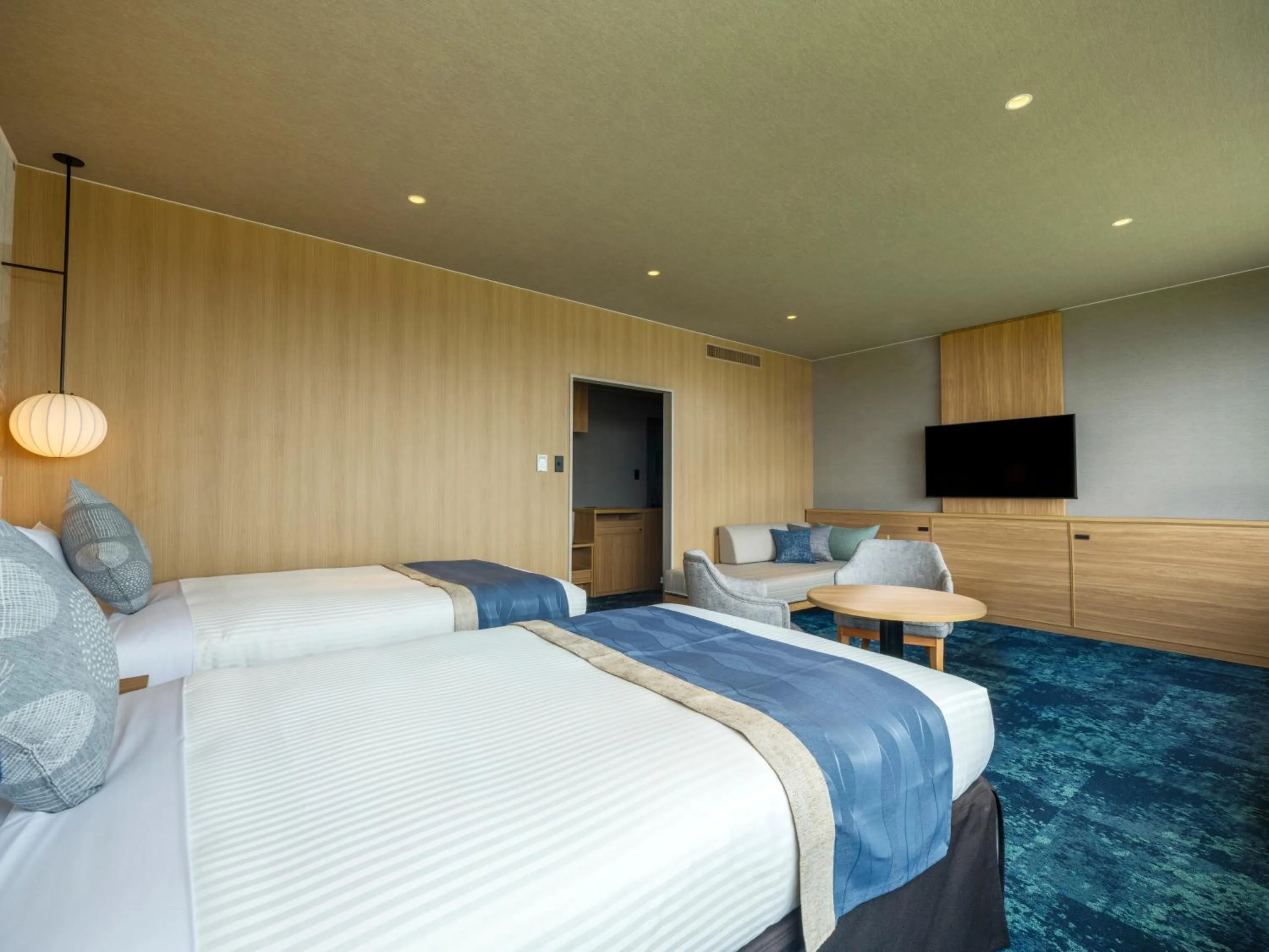 Photo of the whole room, Bed in KAMENOI HOTEL Oarai