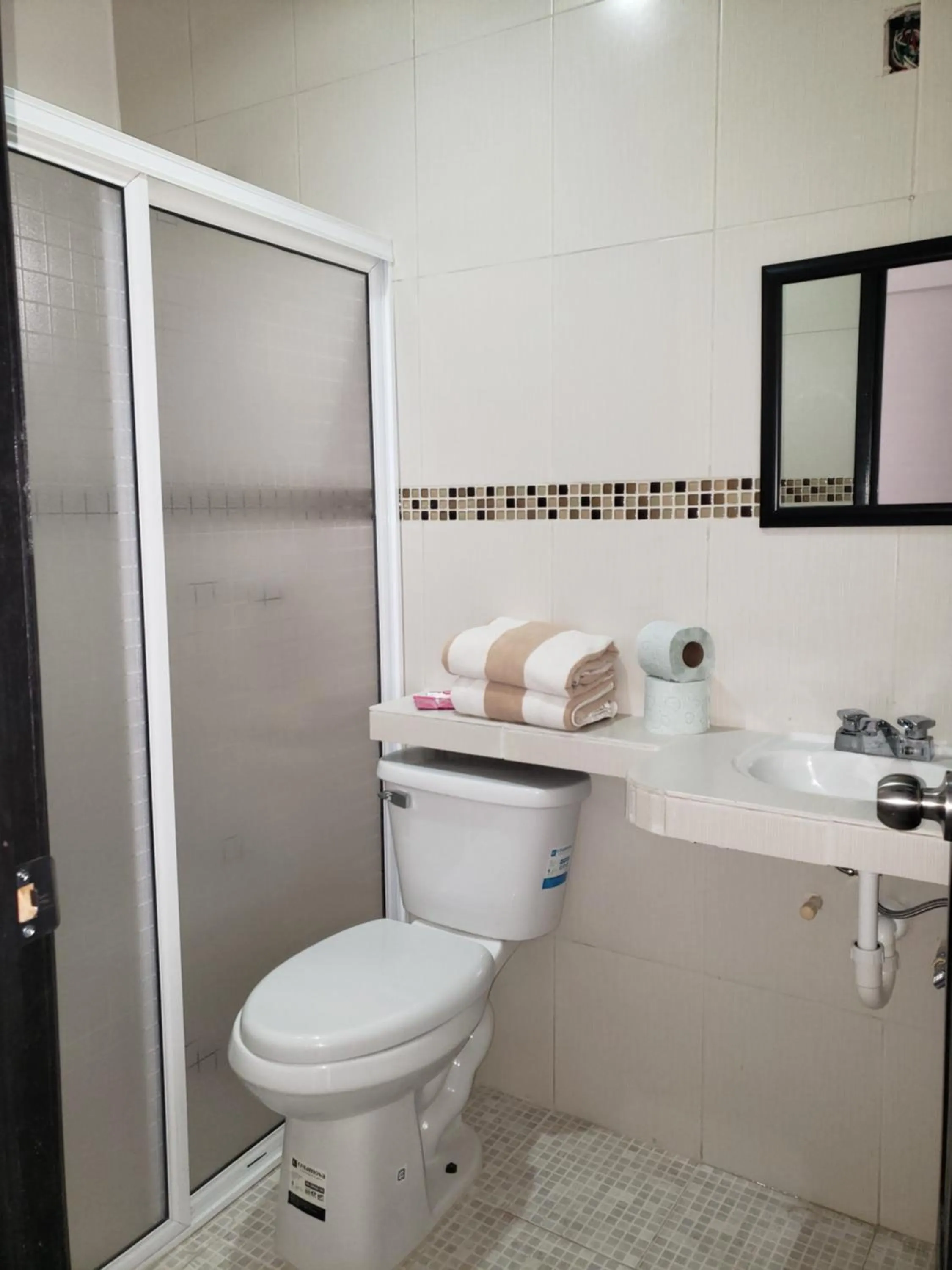 Bathroom in A una calle del ado 5ta avenida