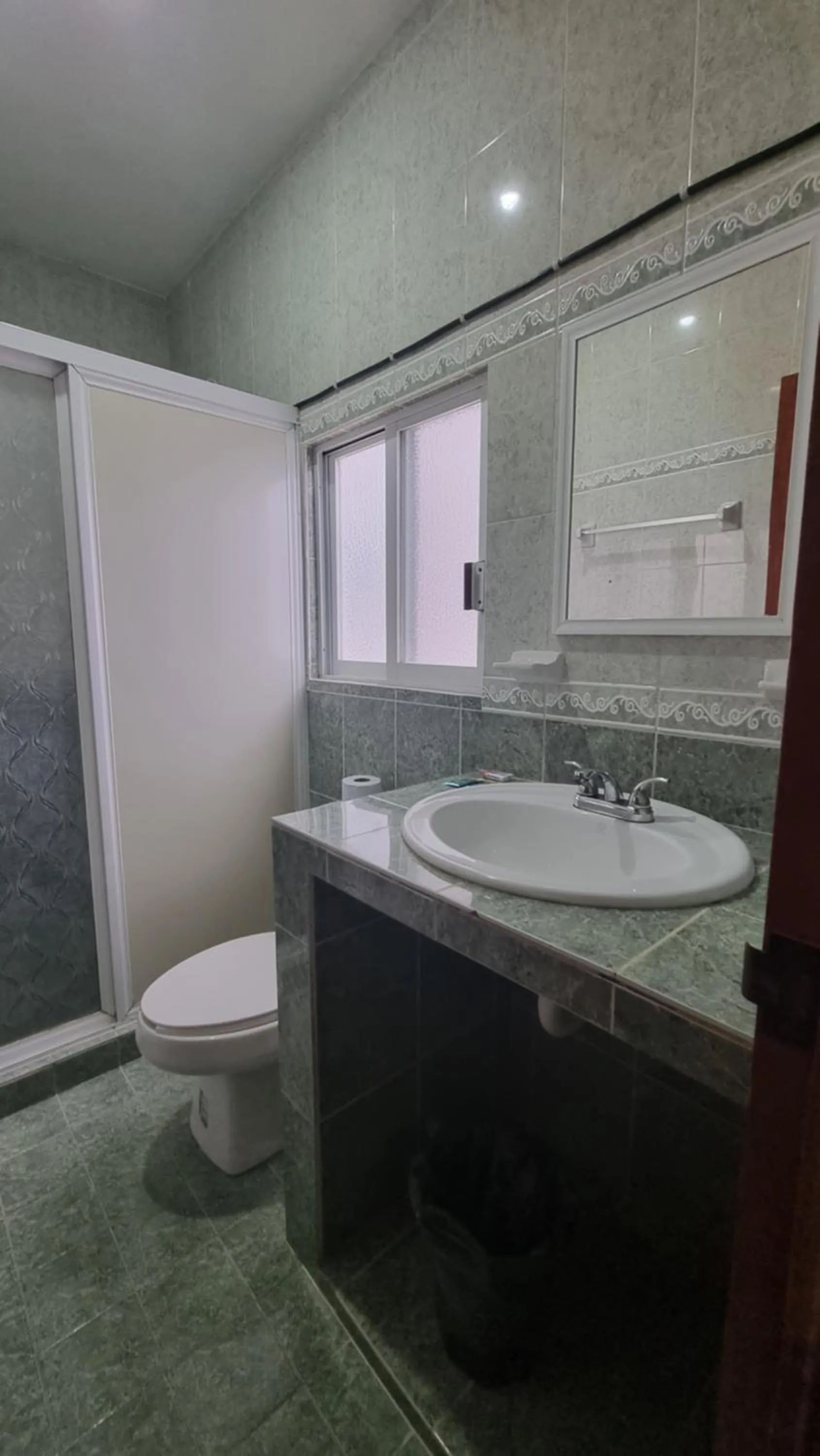 Bathroom in A una calle del ado 5ta avenida