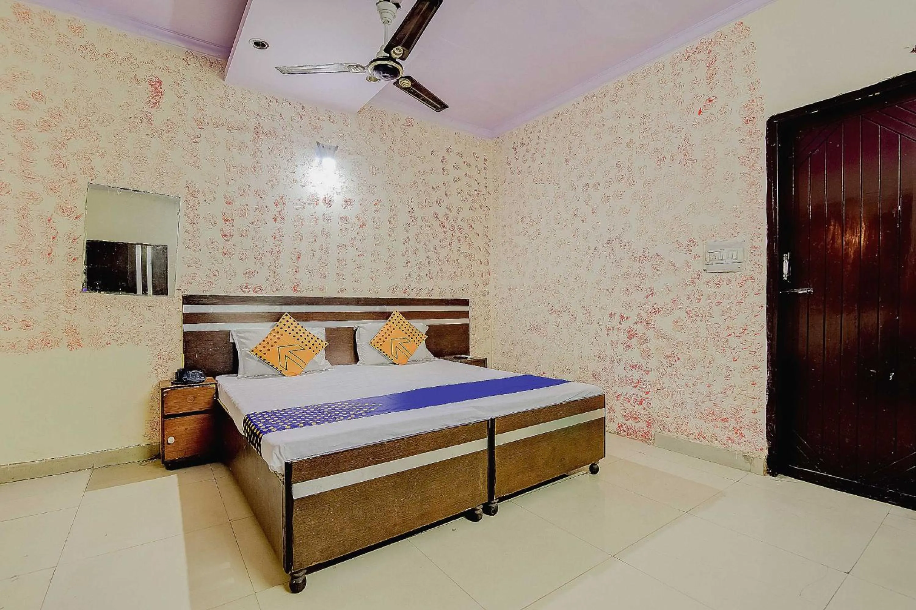 Bedroom in Spot On Swagat Palace