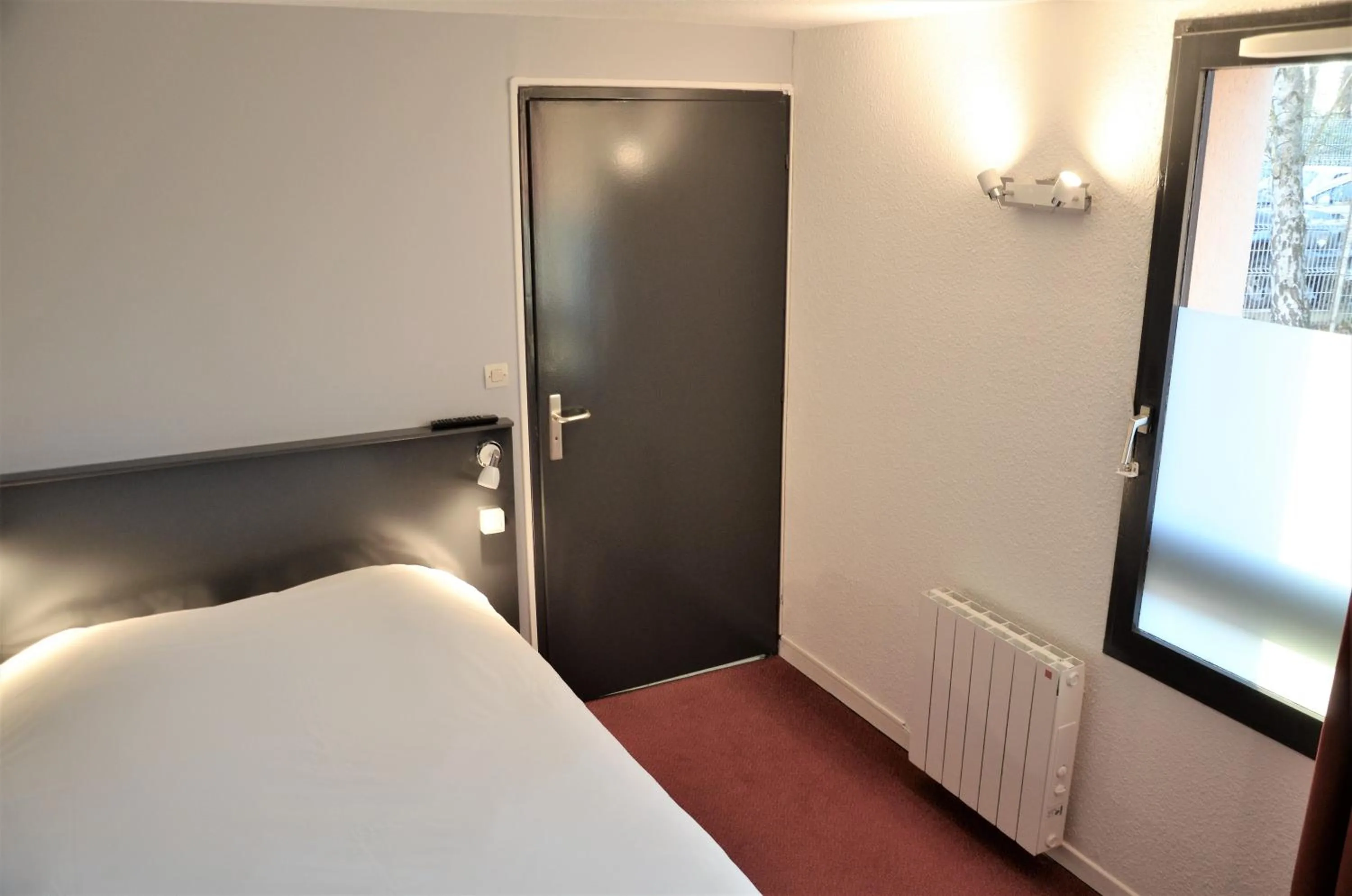 Bed in The Originals City, Hôtel Amys, Tarbes Sud