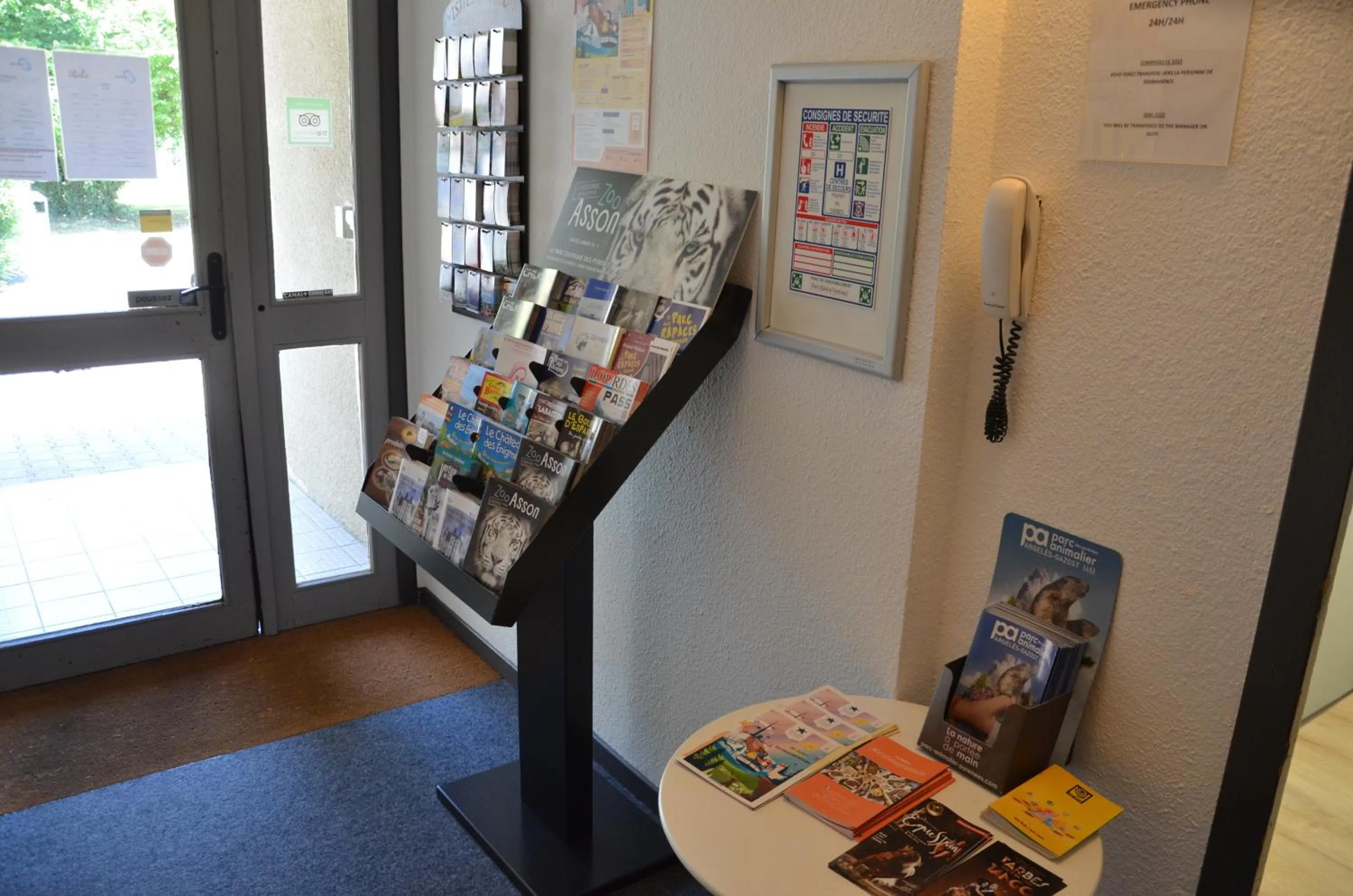 Nearby landmark in The Originals City, Hôtel Amys, Tarbes Sud