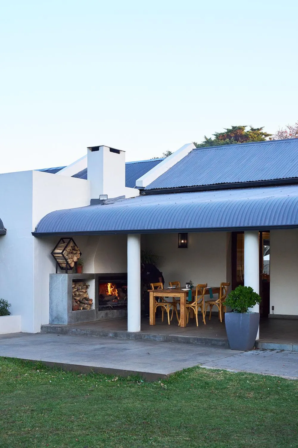 fireplace in Hotel Olivewood