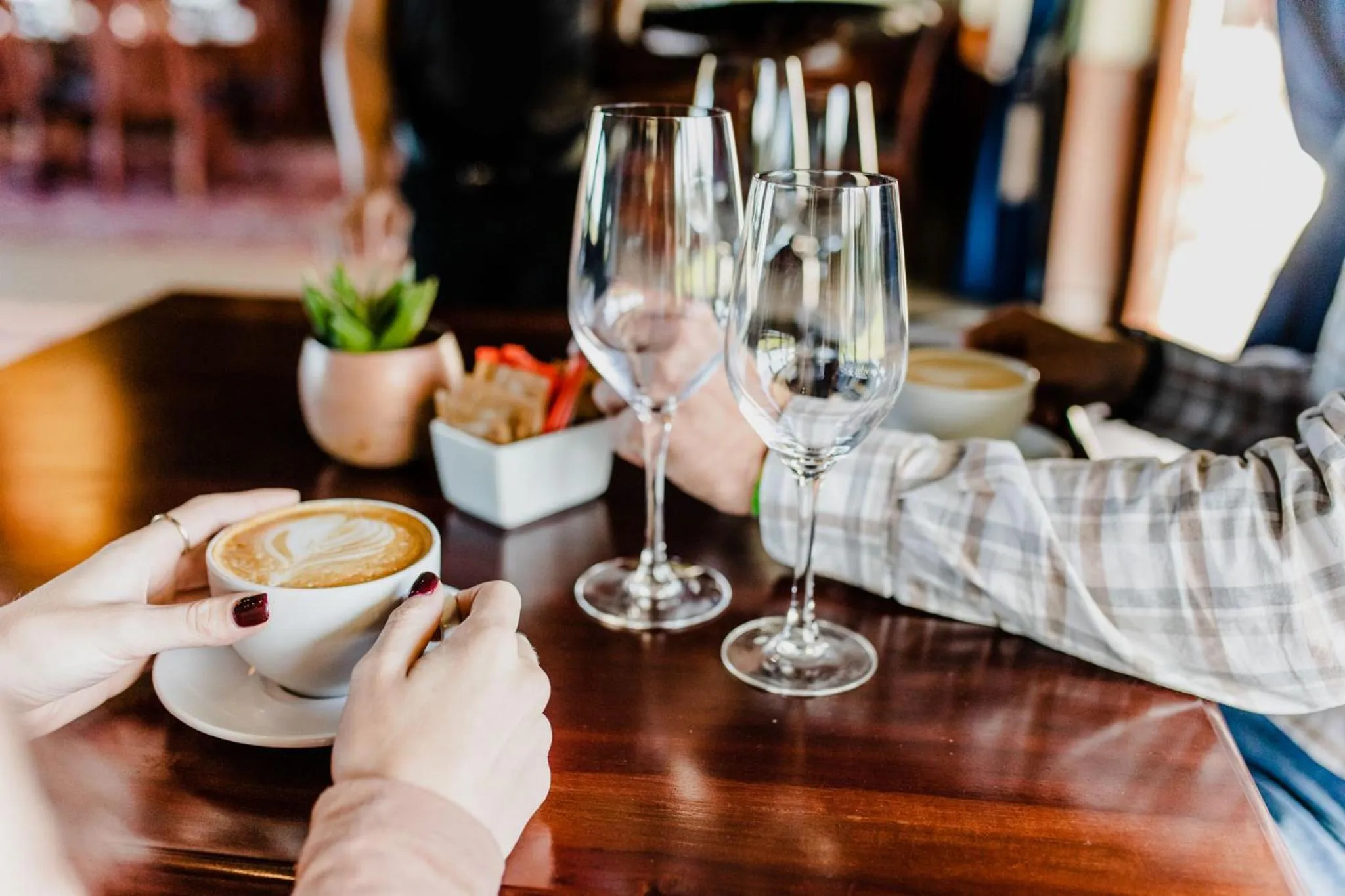 Restaurant/places to eat in Hotel Olivewood