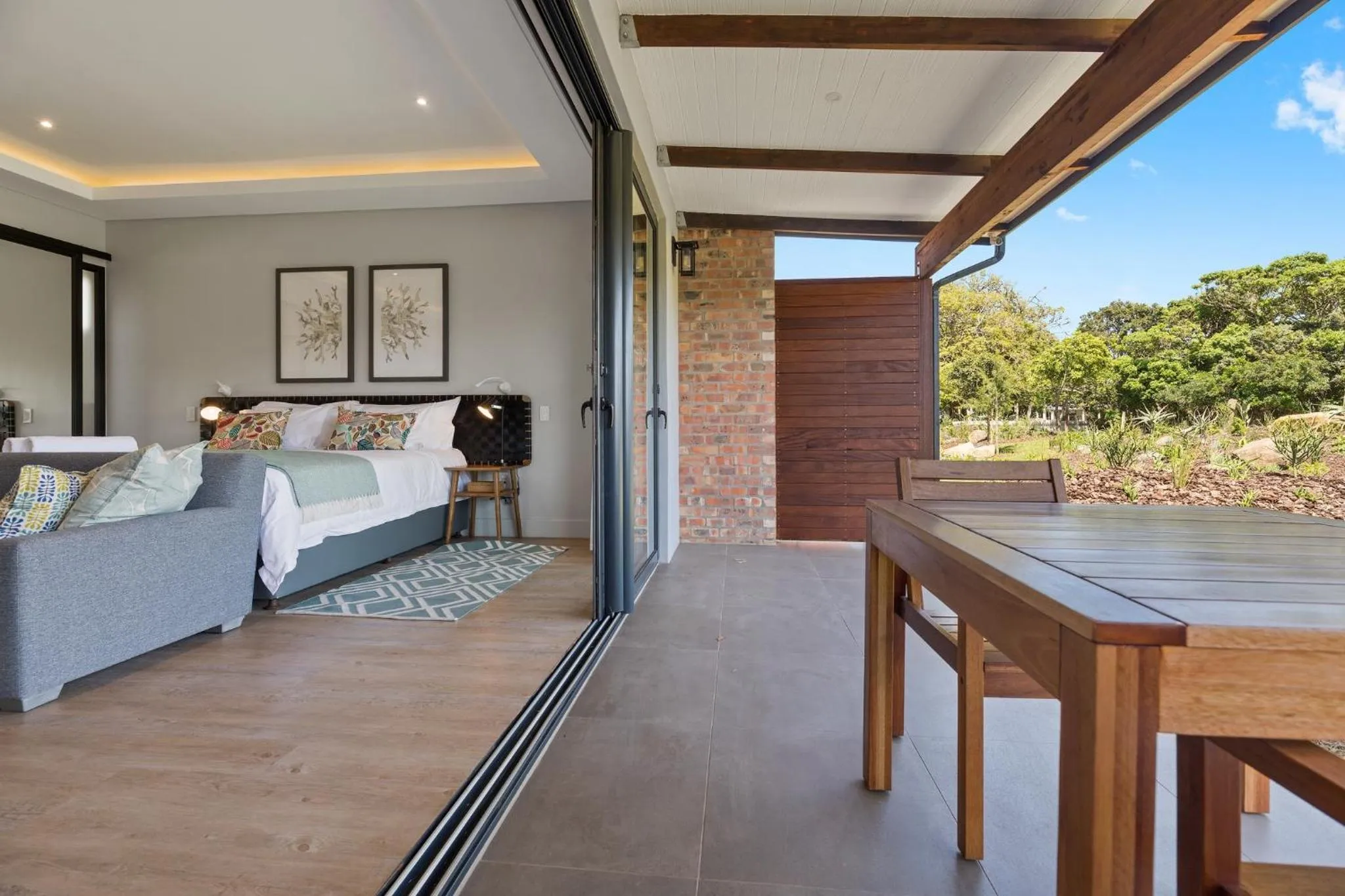 Property building in Hotel Olivewood