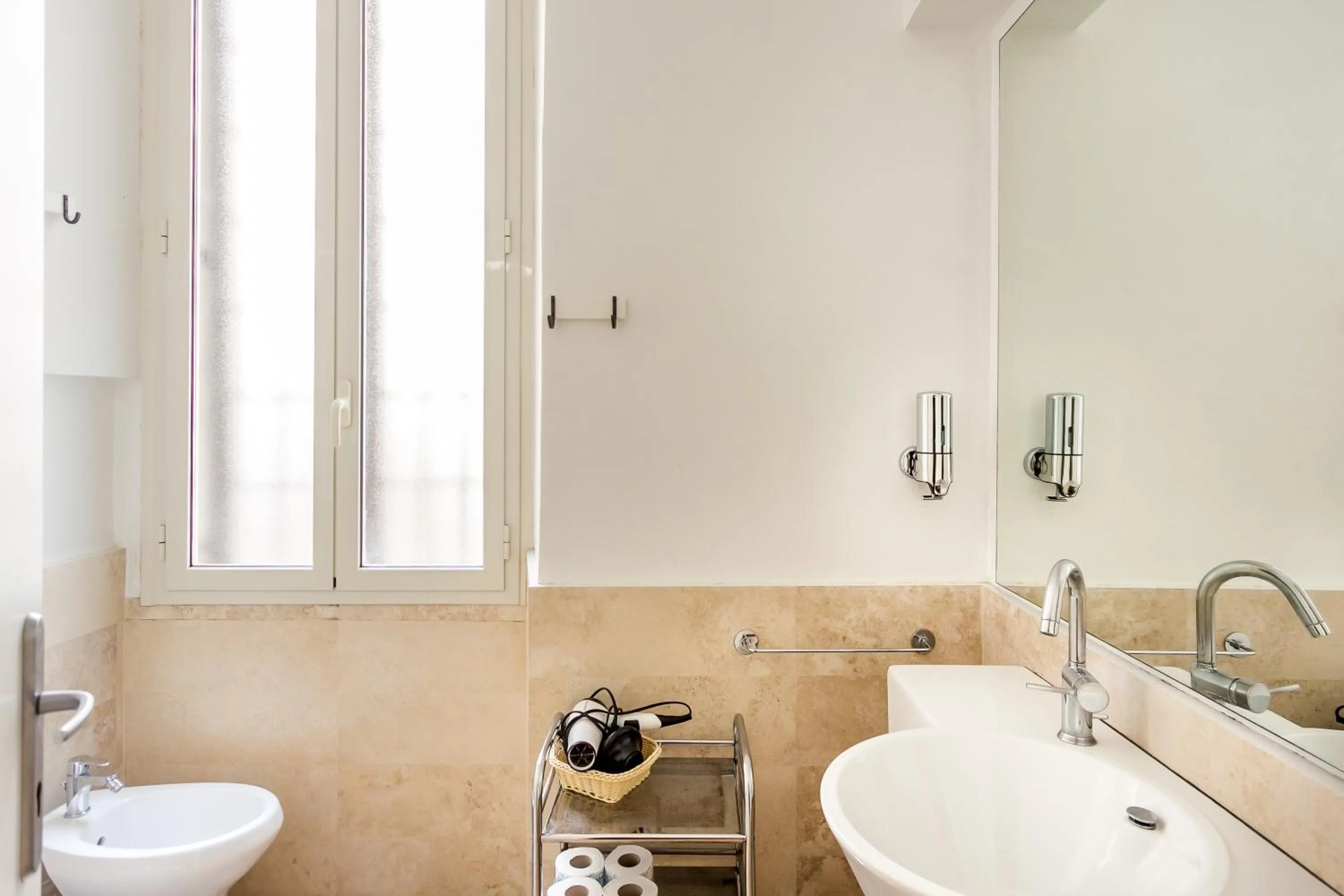 Bathroom in AmoRoma Suite