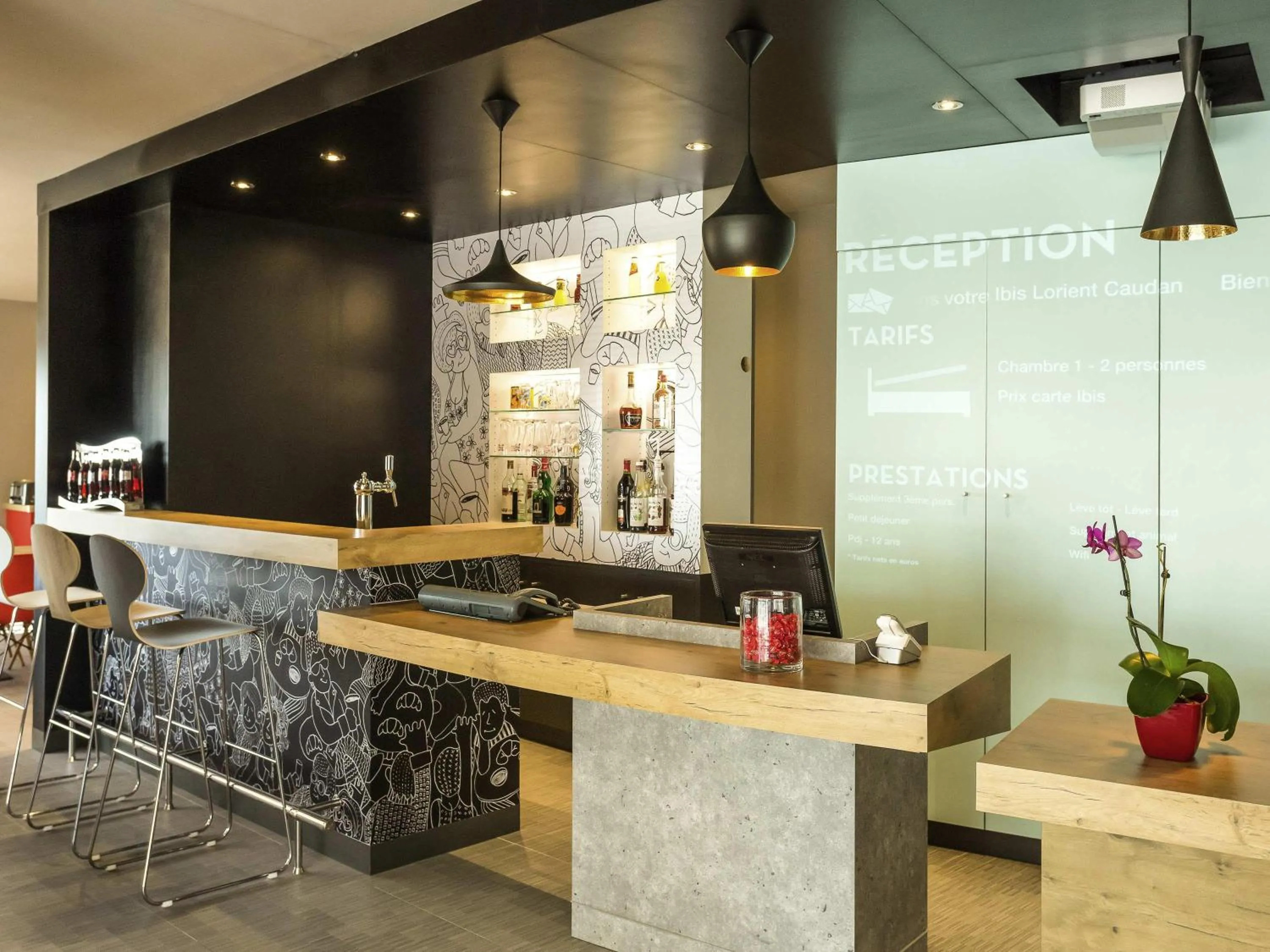 Property building in ibis Lorient Centre Hôtelier