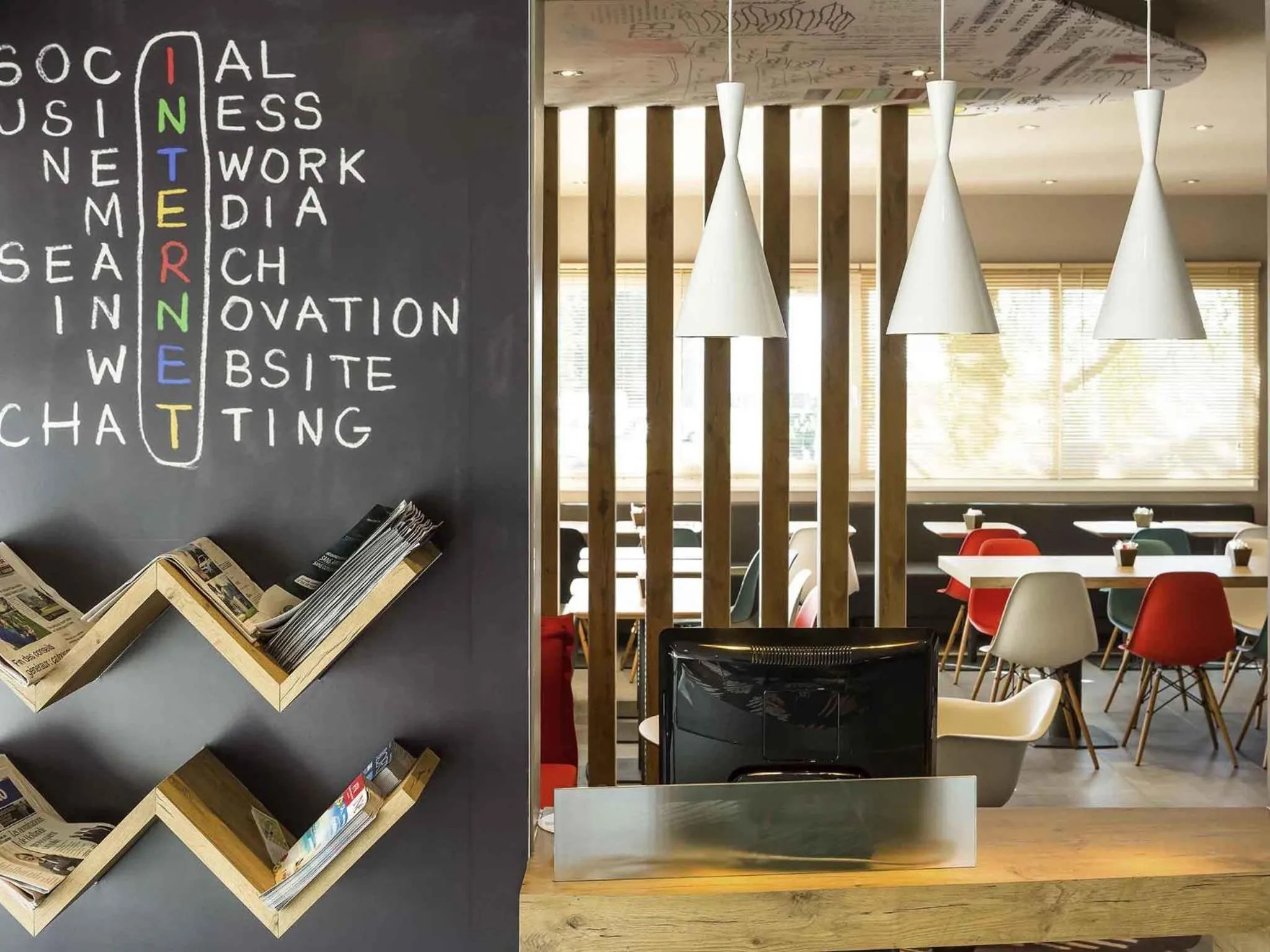 Lounge or bar in ibis Lorient Centre Hôtelier