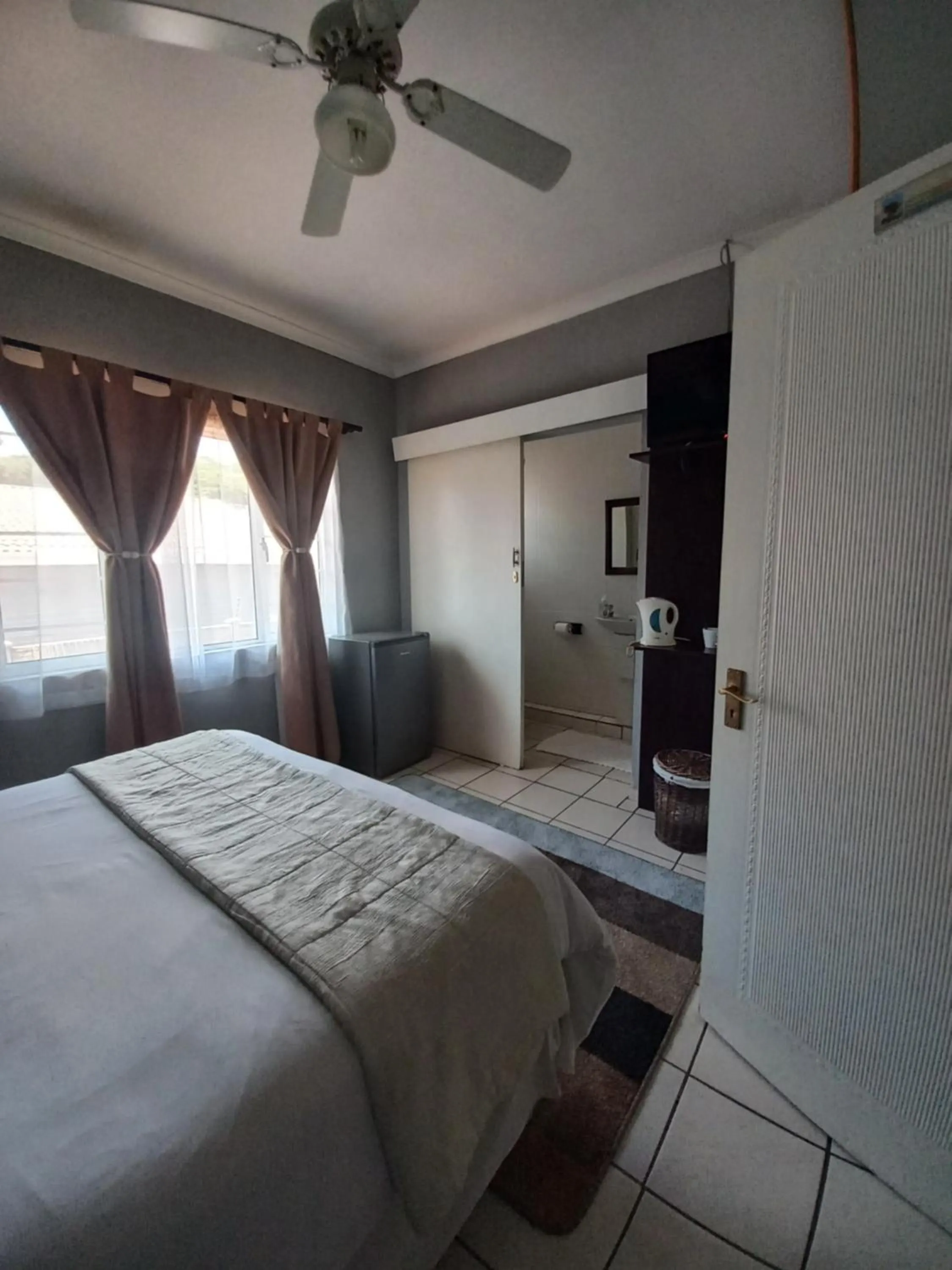 Bed in Bougainvillea BNB