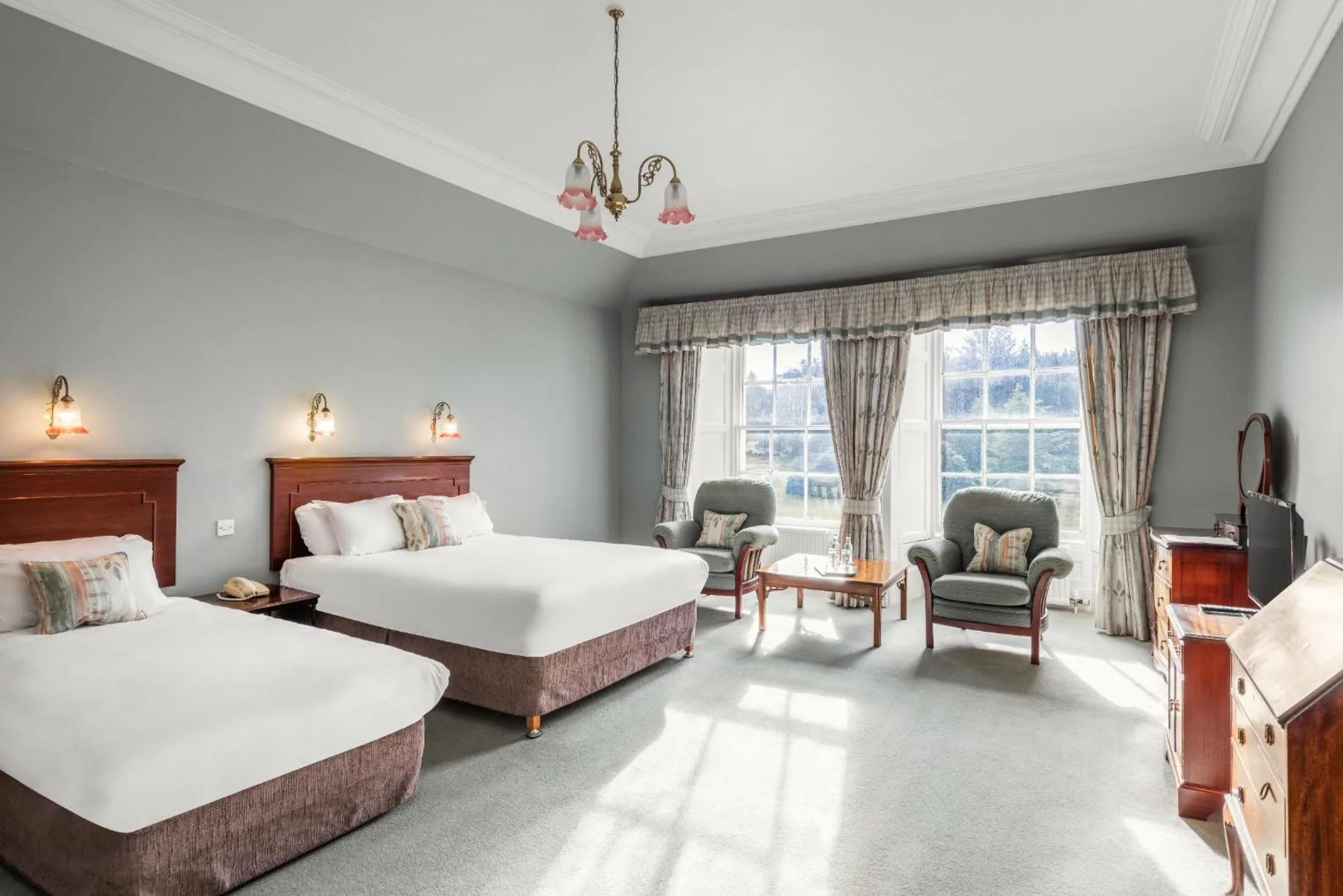 Family, Bed in Cally Palace Hotel & Golf Course