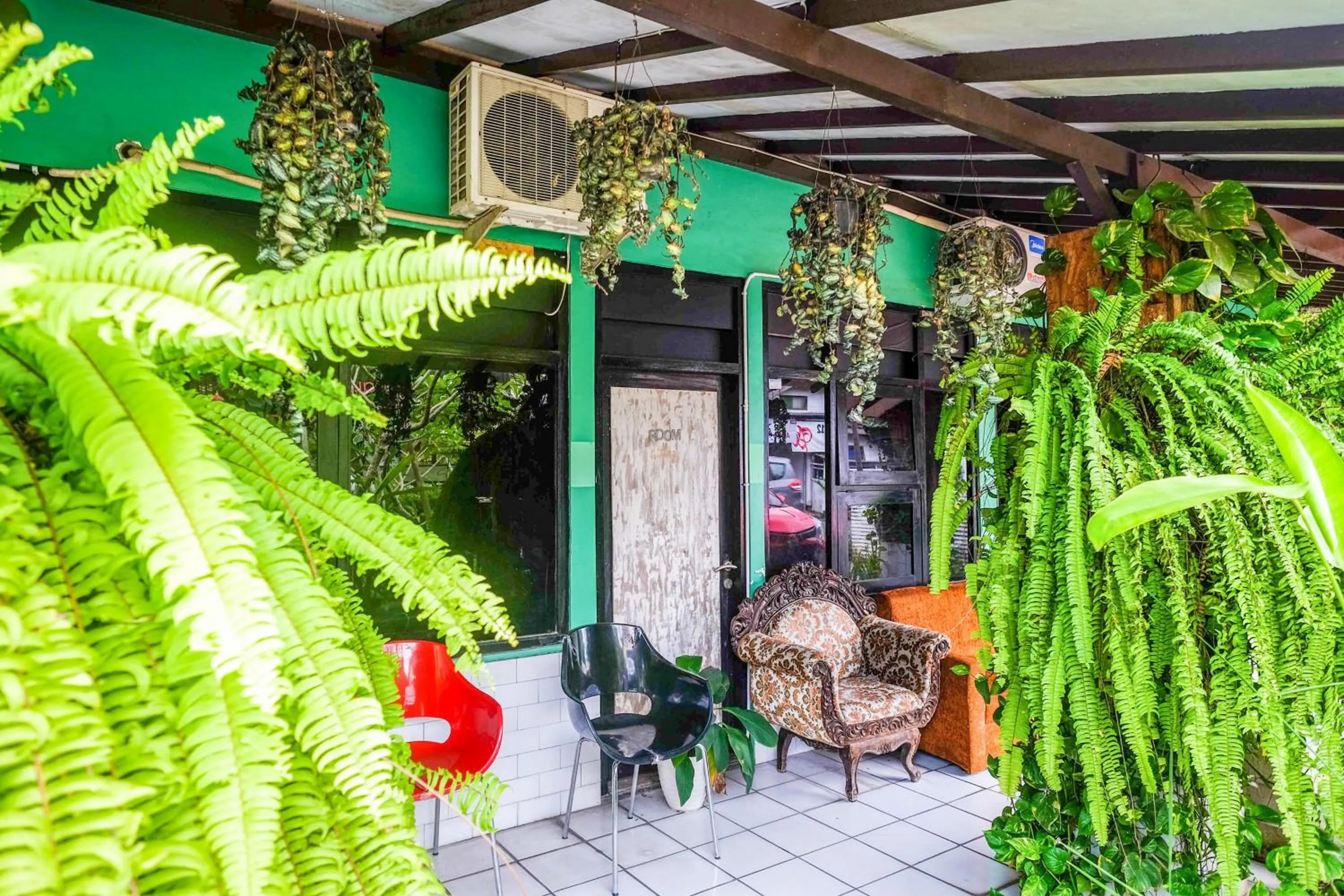 Property building in RedDoorz near Lotte Mart Maguwoharjo Yogyakarta