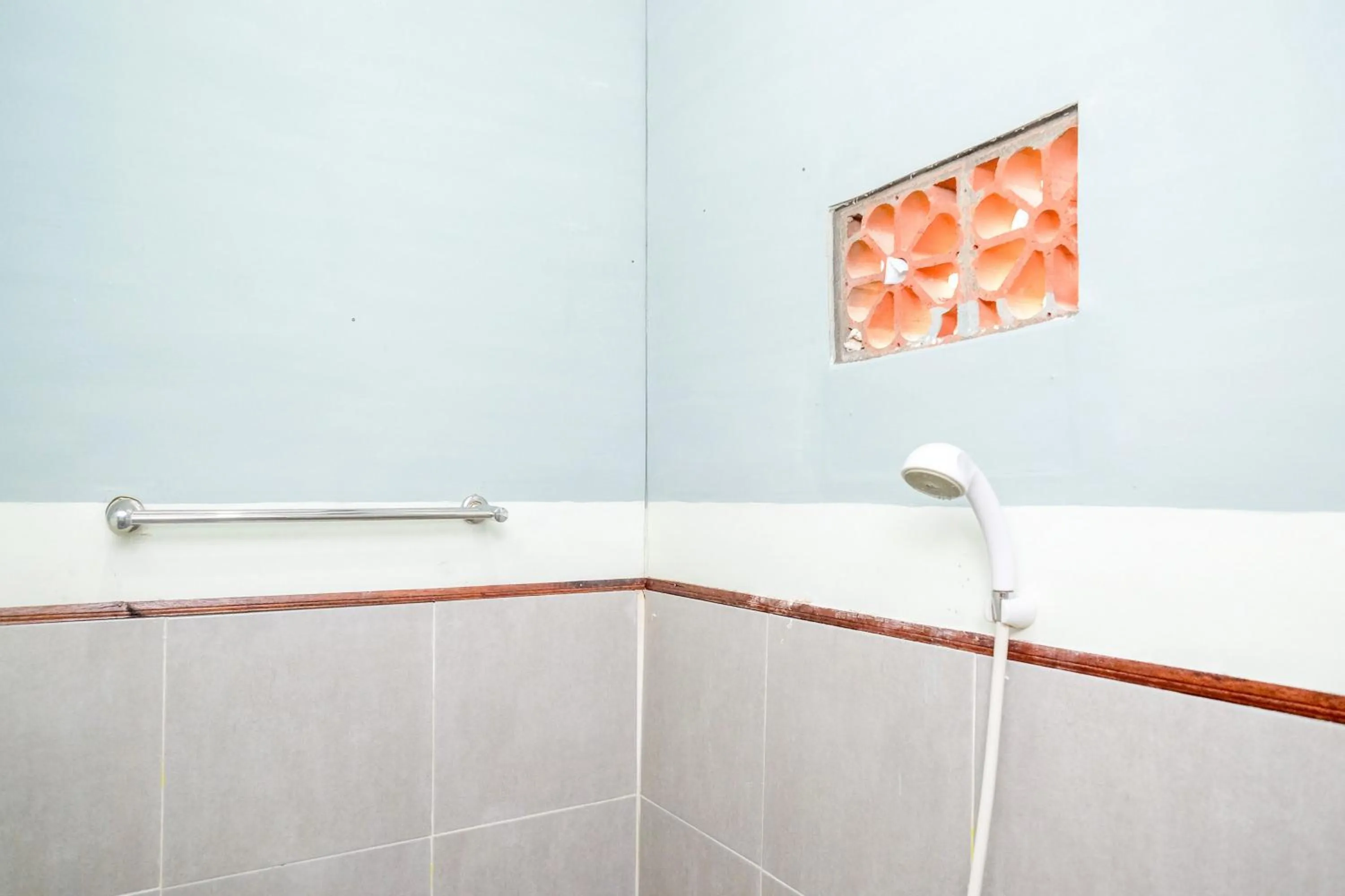 Bathroom in RedDoorz near Lotte Mart Maguwoharjo Yogyakarta