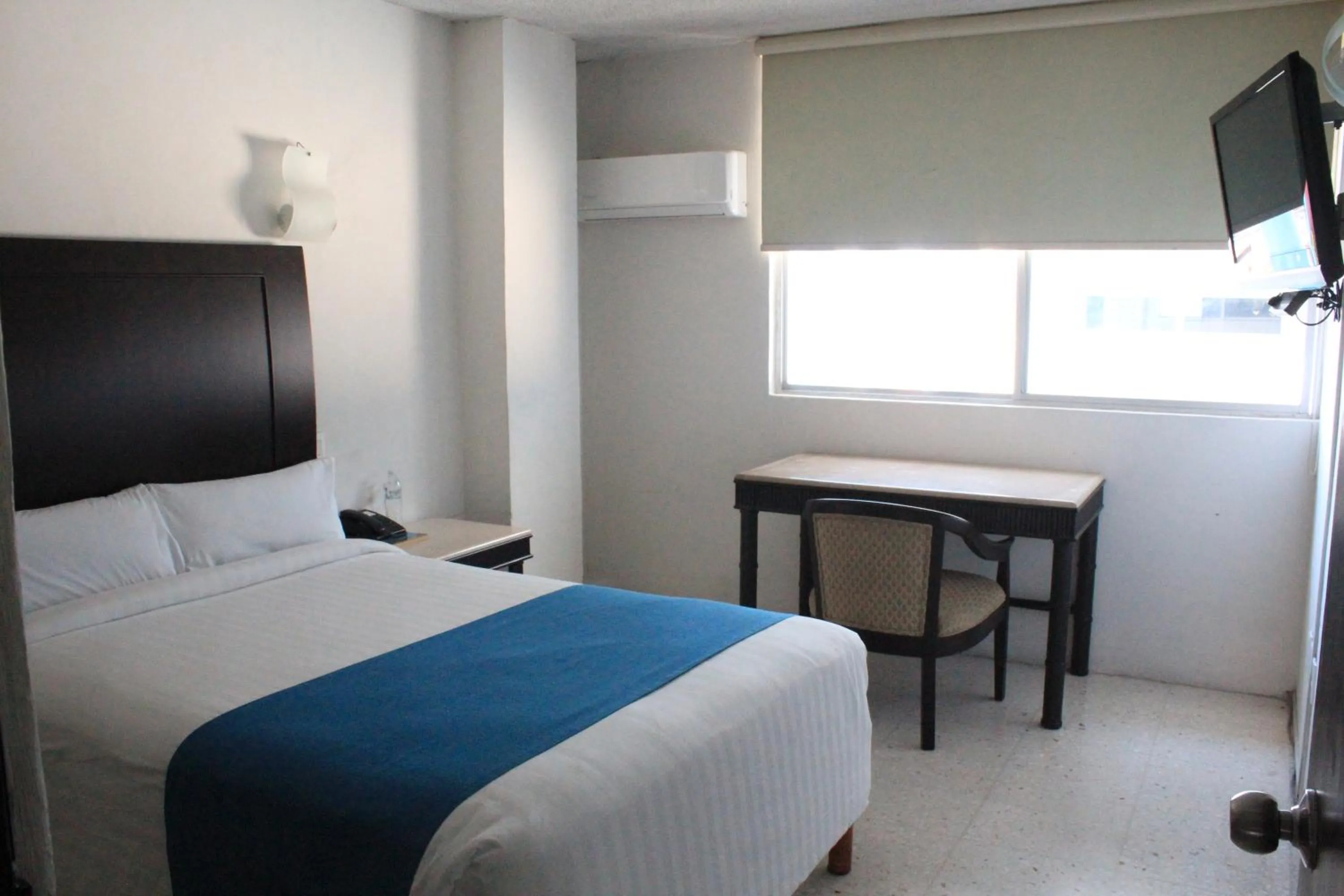 Bed in Hotel Ros Gaud