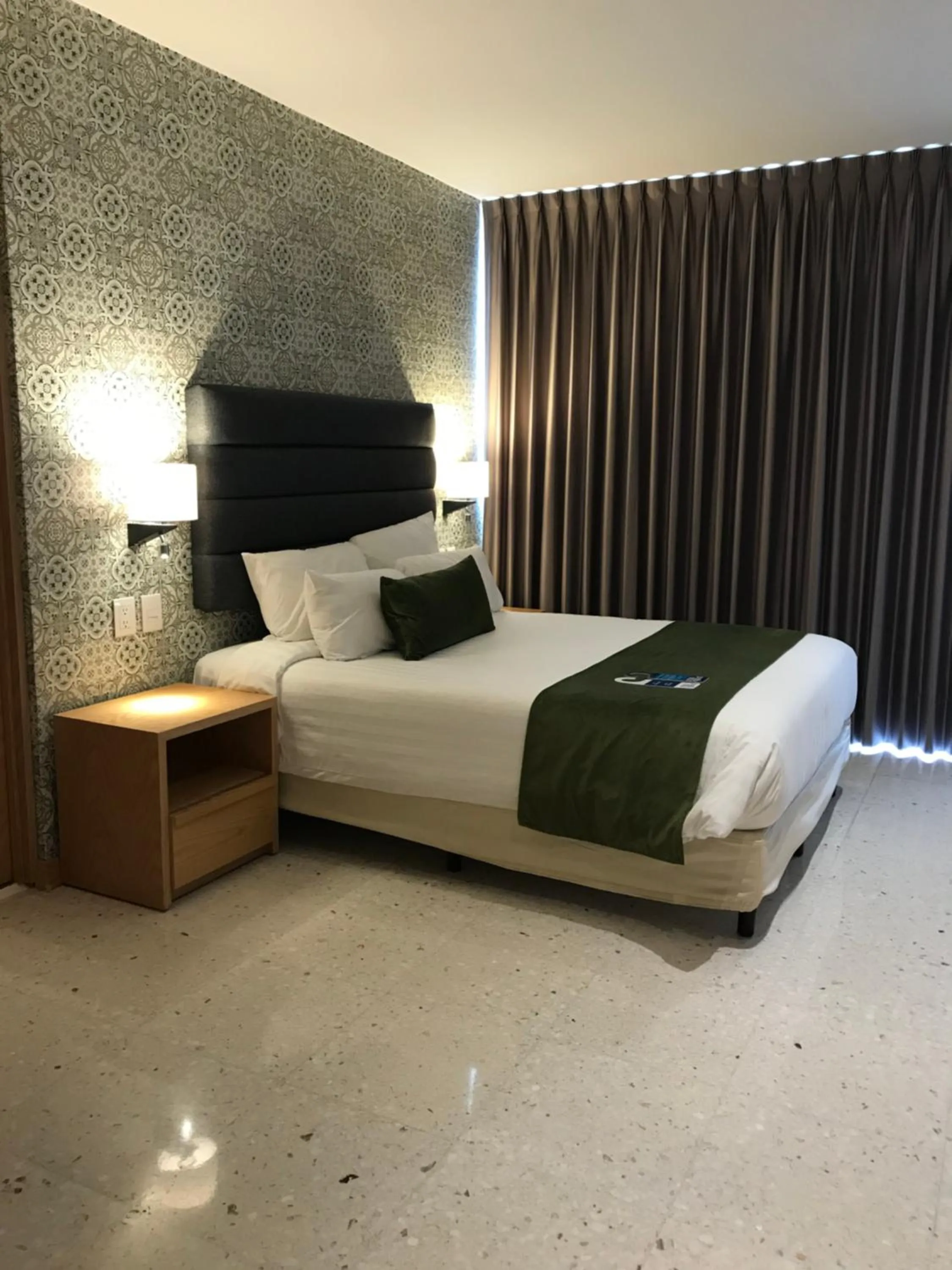 Bed in Hotel Ros Gaud