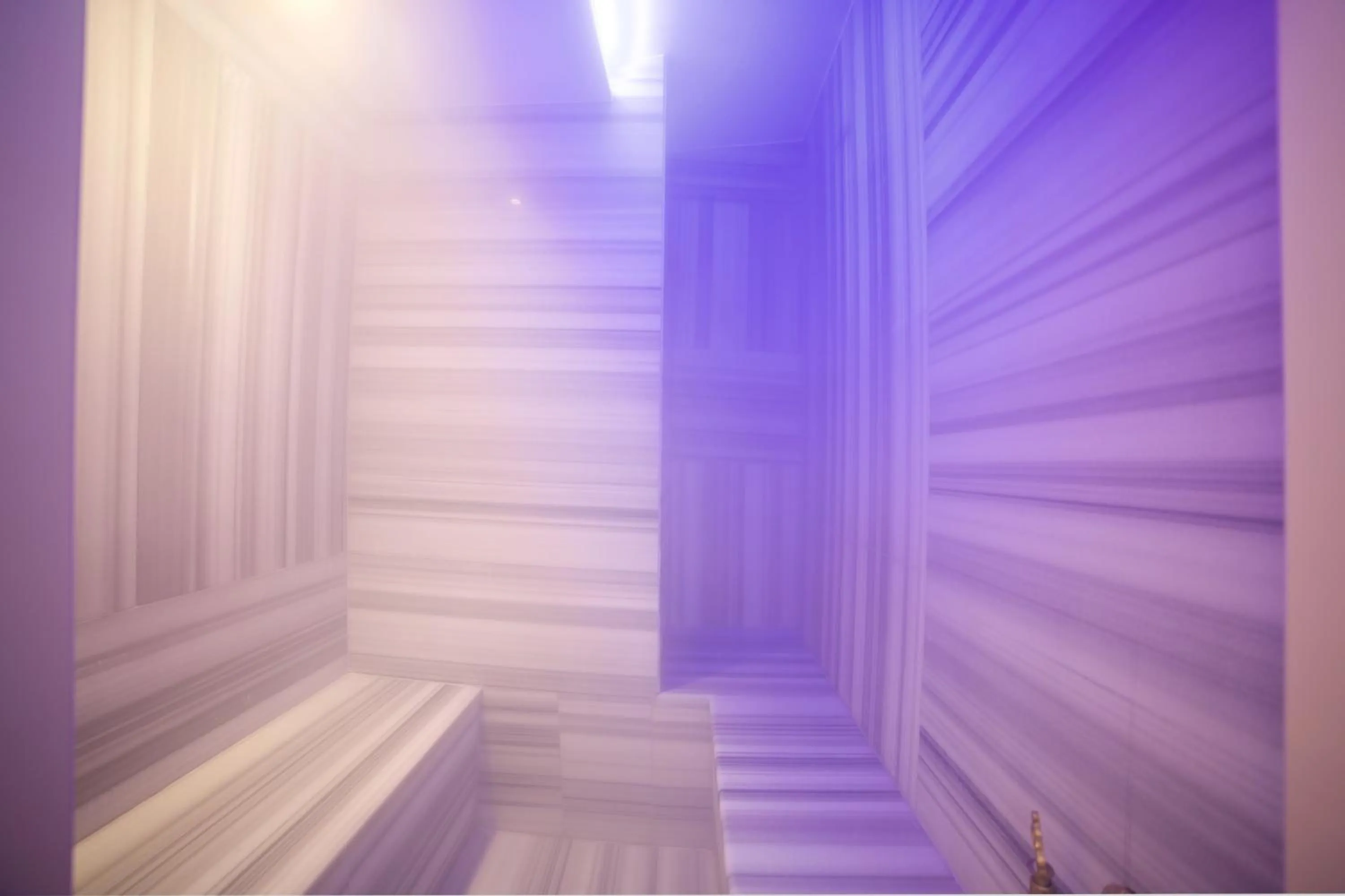 Steam room in SORRISO HOTEL DUE