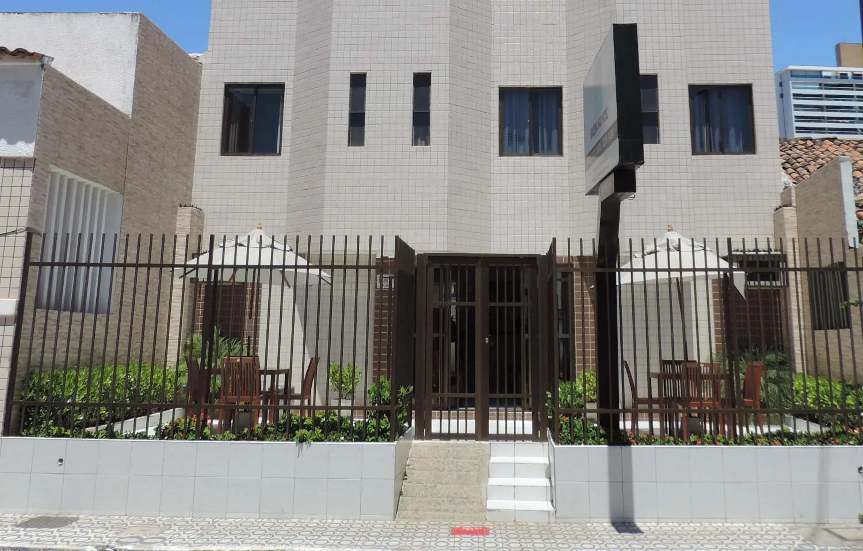 Facade/entrance in Iracema Mar Hotel