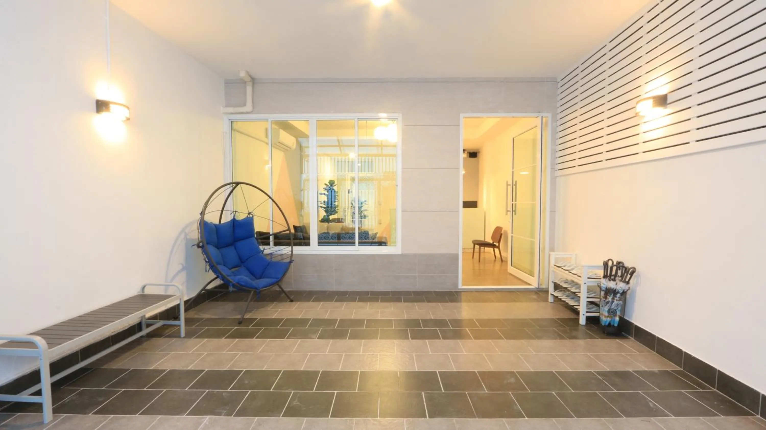 Facade/entrance in Airee Premier Residence