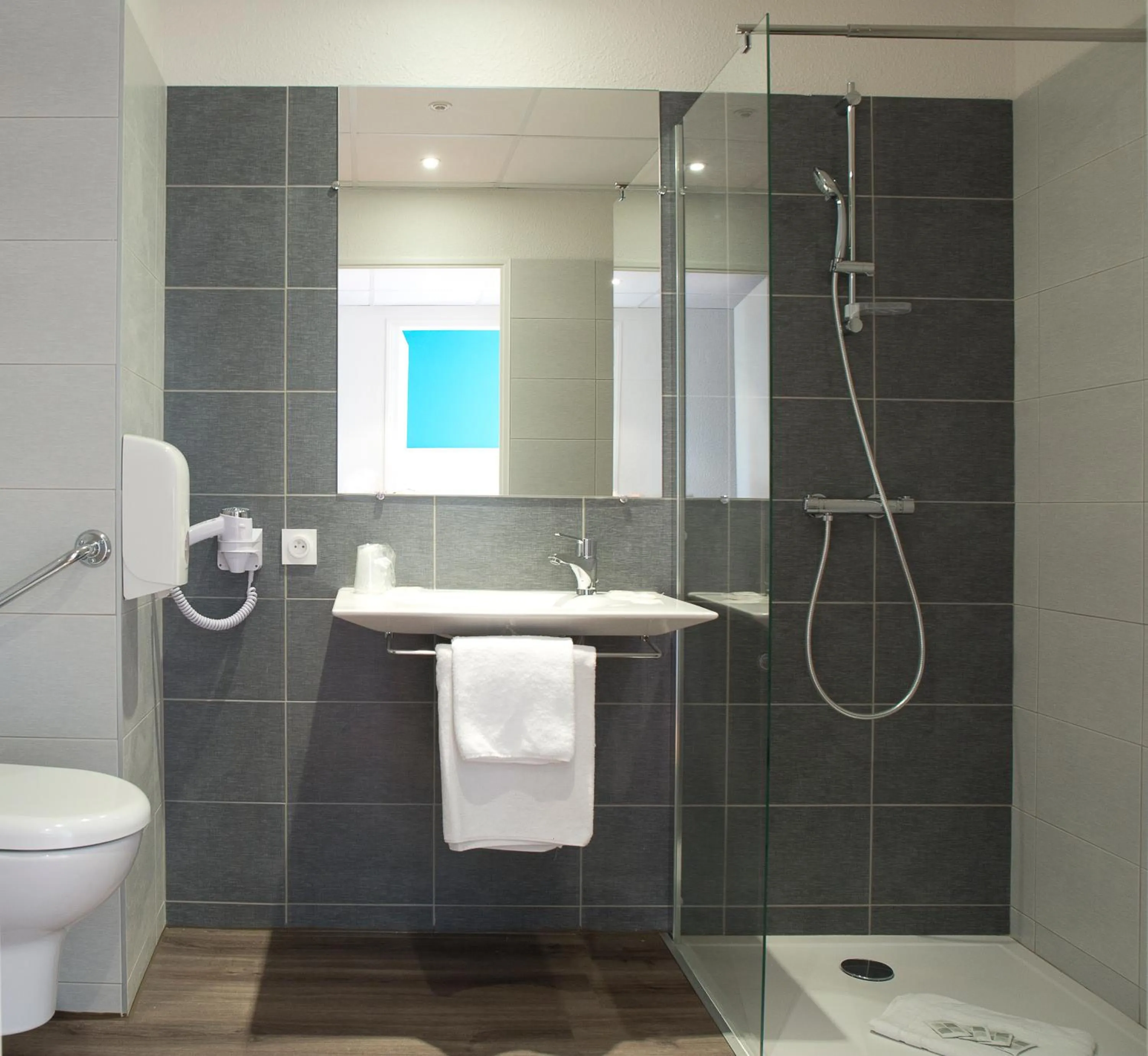 Bathroom in Hotel Du Village Catalan