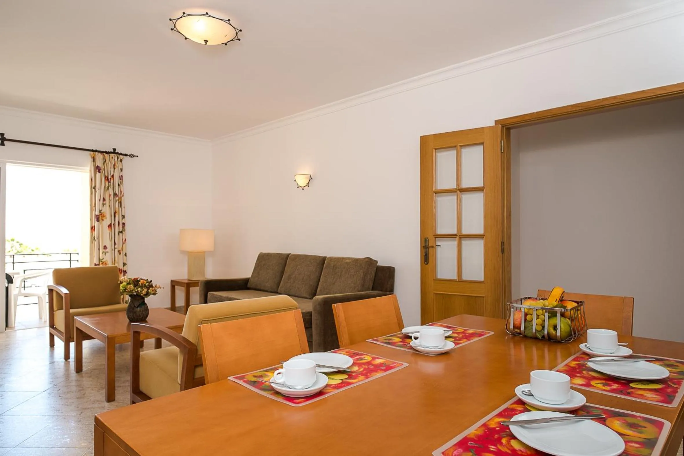 Living room in Apartamentos Benvindo by Umbral