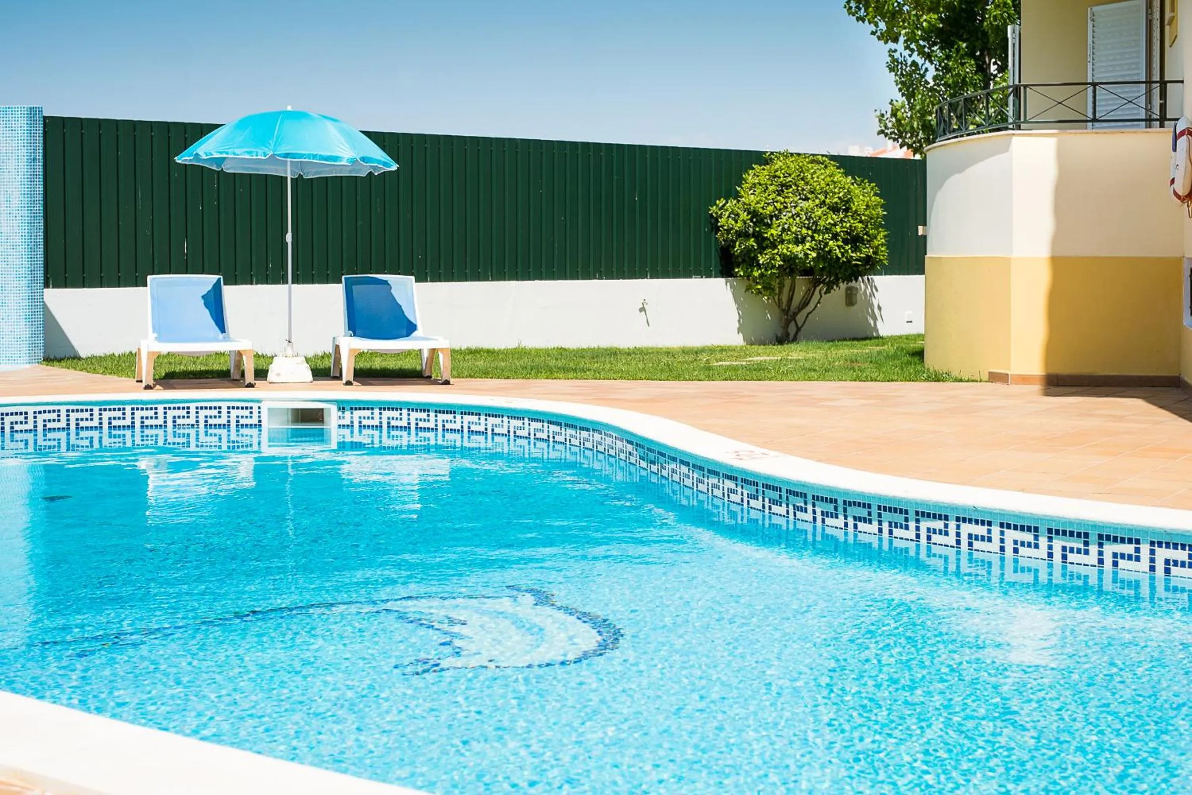 Pool view in Apartamentos Benvindo by Umbral