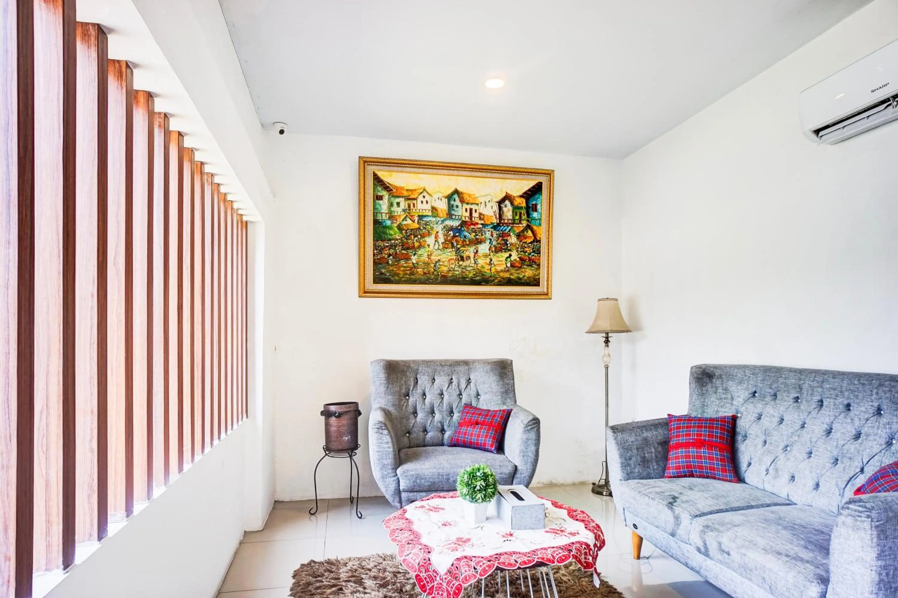 Lobby or reception in Hotel O Medan City Near Sun Plaza Formerly Residence Anugrah