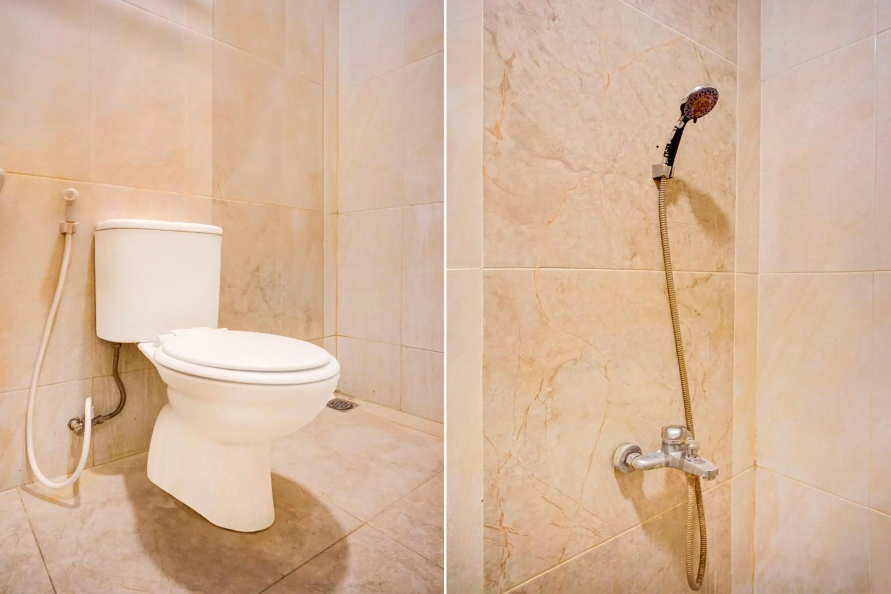 Bathroom in Hotel O Medan City Near Sun Plaza Formerly Residence Anugrah